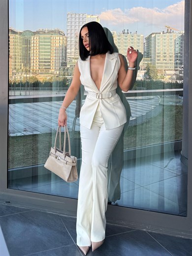 Riana Kemer Detaylı Yelekli Takım Ekru