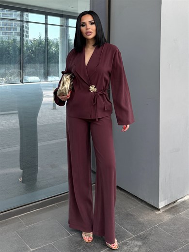 Tentra Gold Broş Detaylı Takım Bordo