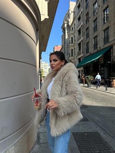 Velvet Kapşonlu Kürk Kaban Bej