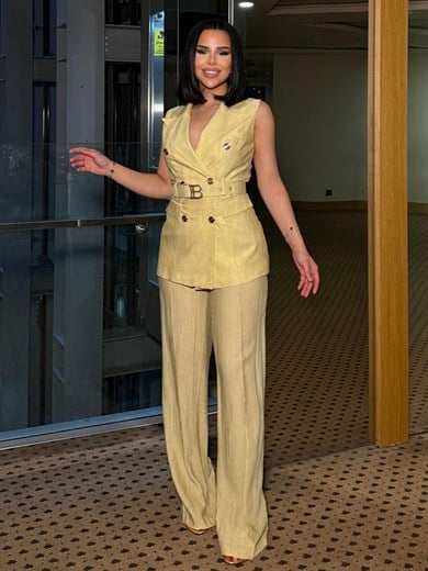 Zurina Kemer Detaylı Takım Sarı