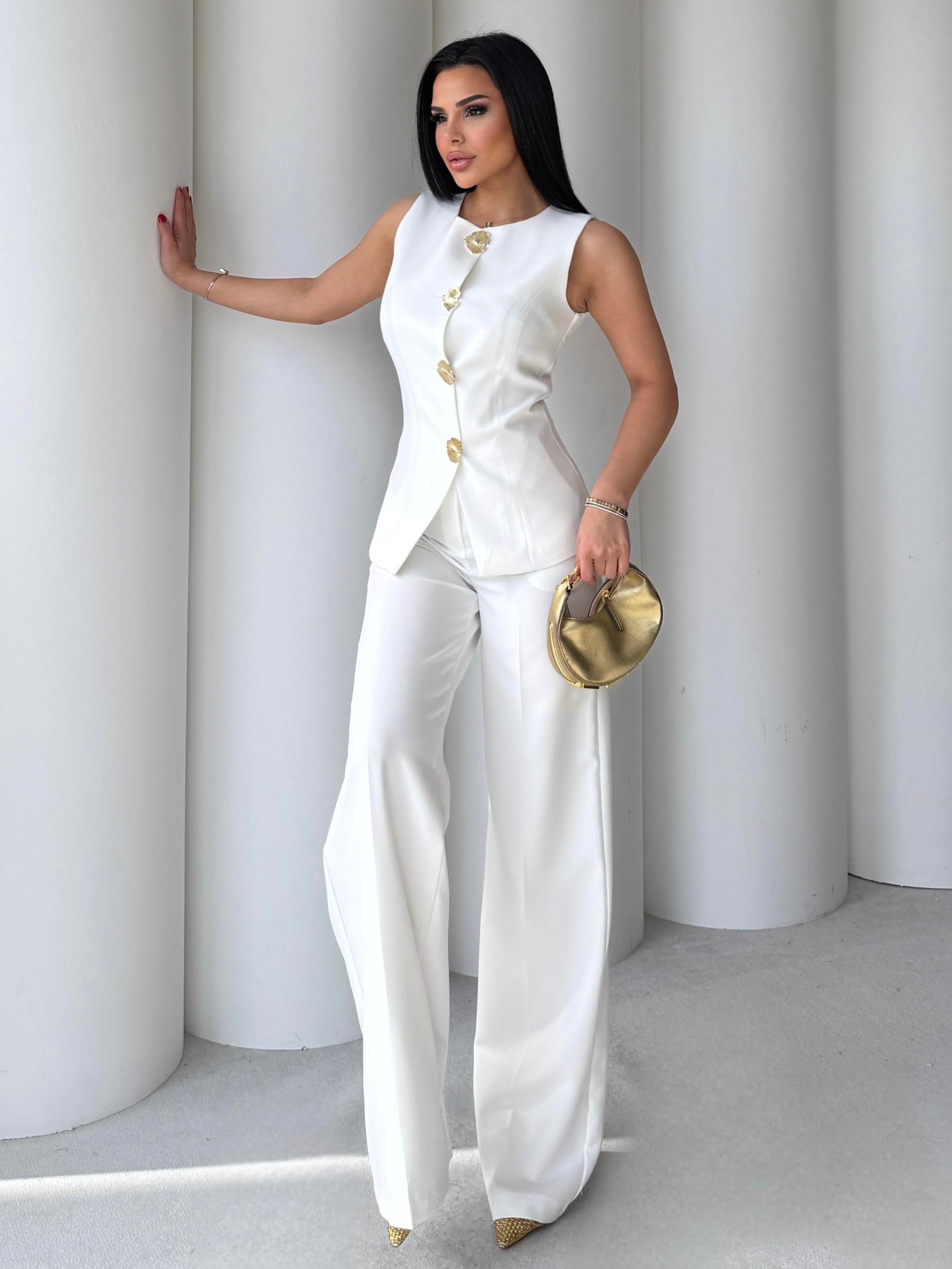 Amore Gold Düğme Detaylı Takım Beyaz