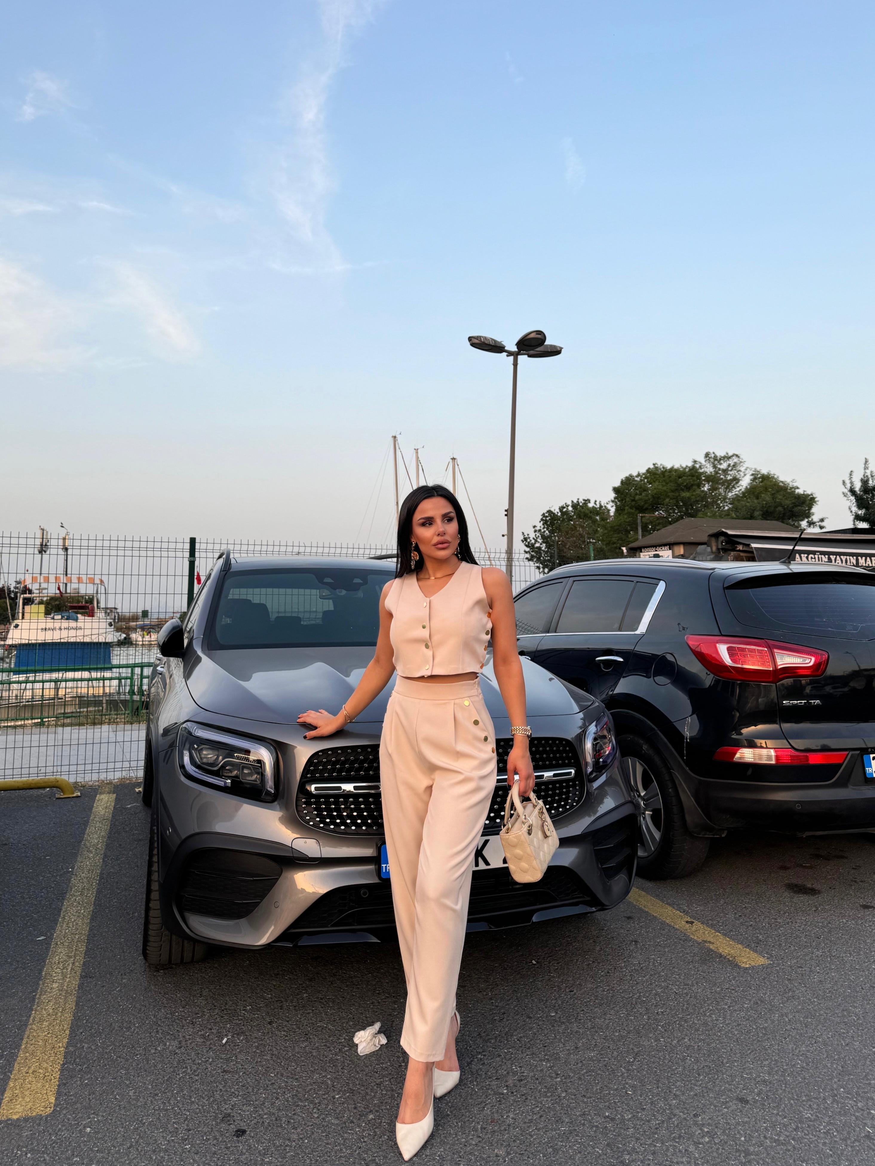 Belina Zımba Detaylı Yelekli Takım Bej · 3