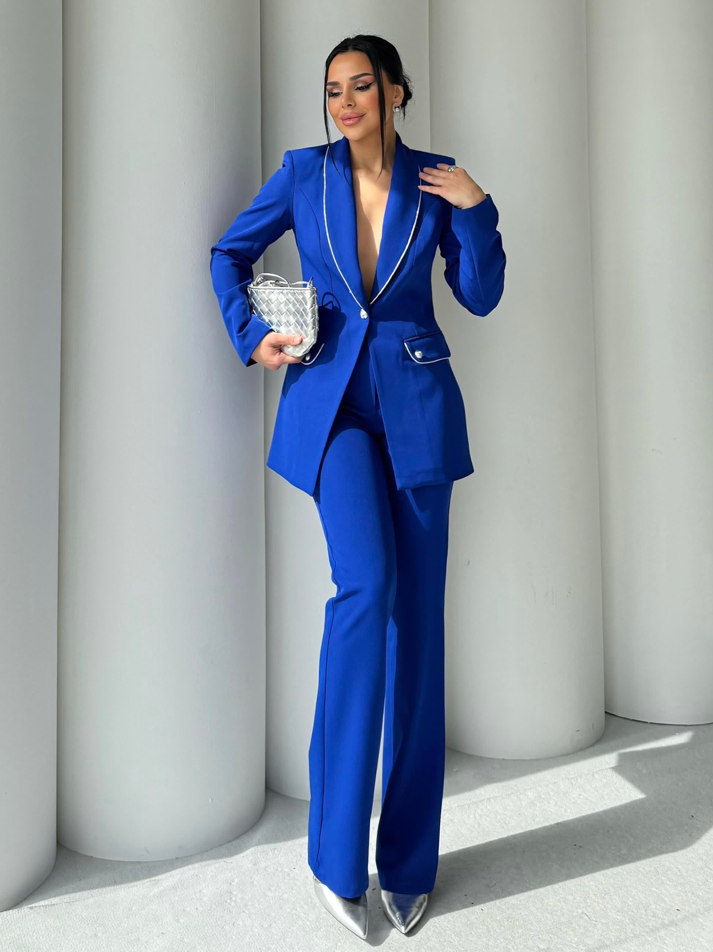 Betina Biyeli Klasik Takım Elbise Saks Mavi