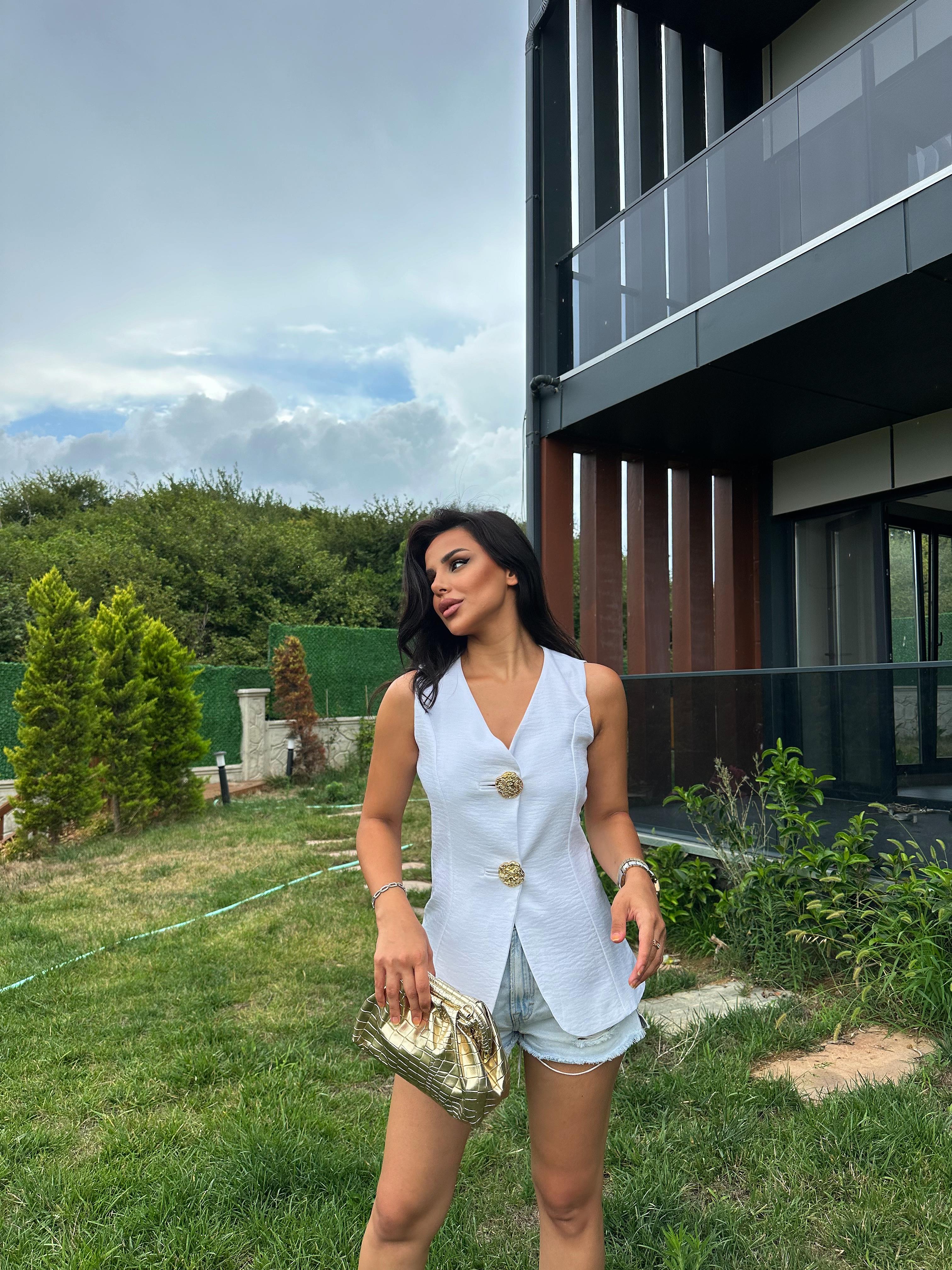 Dora Gold Düğmeli Yelek Beyaz · 5