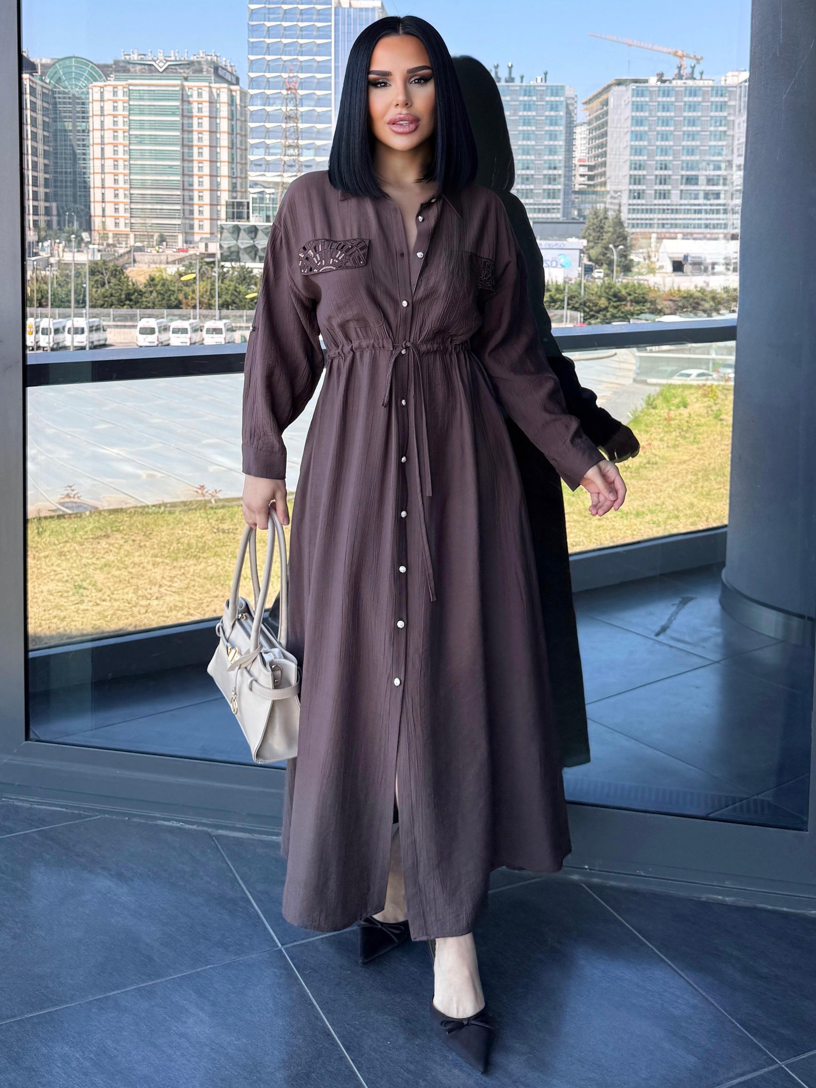 Maria İşleme Detaylı Elbise Kahve