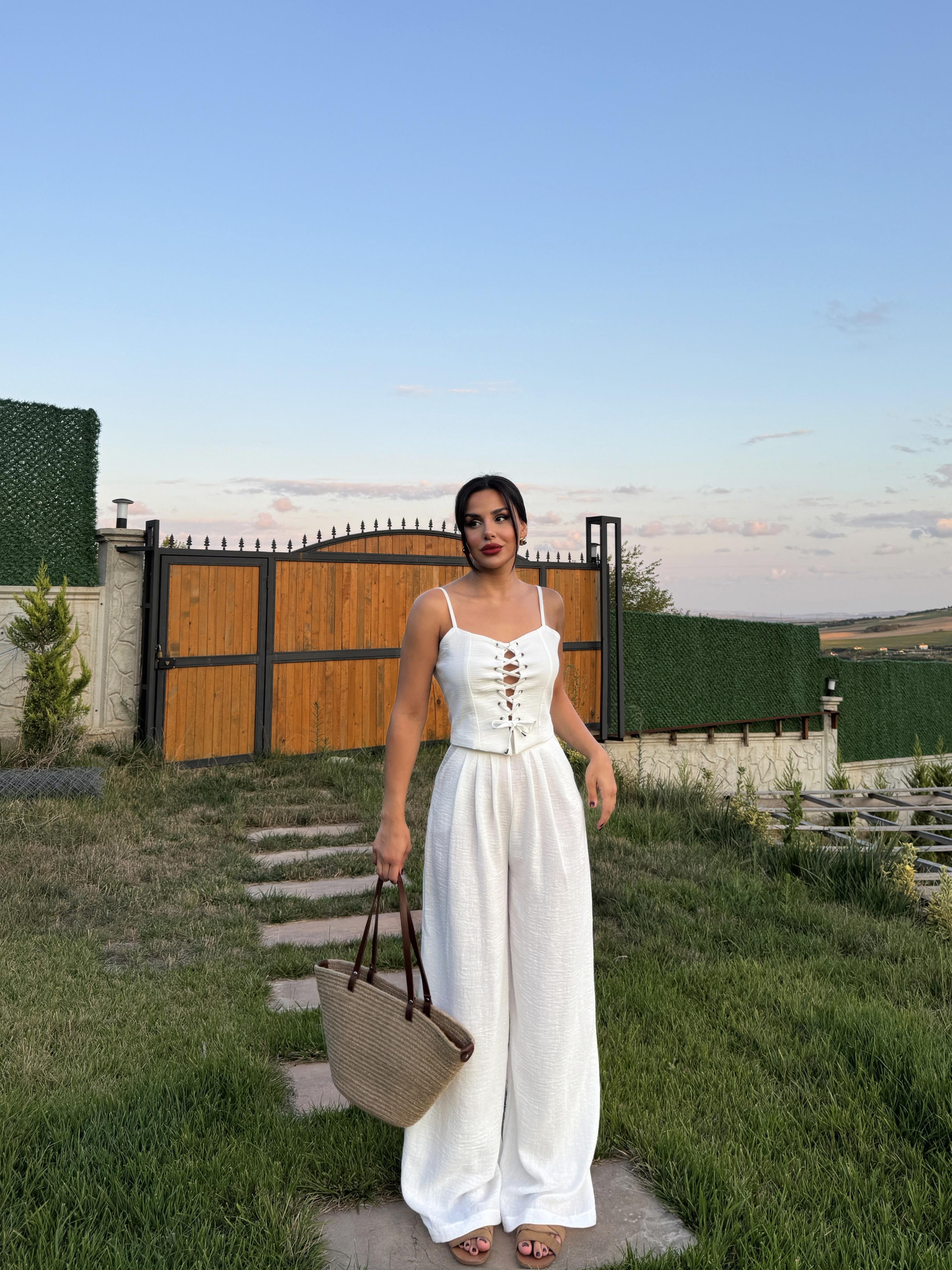 Mekenzi Crop Takım Beyaz