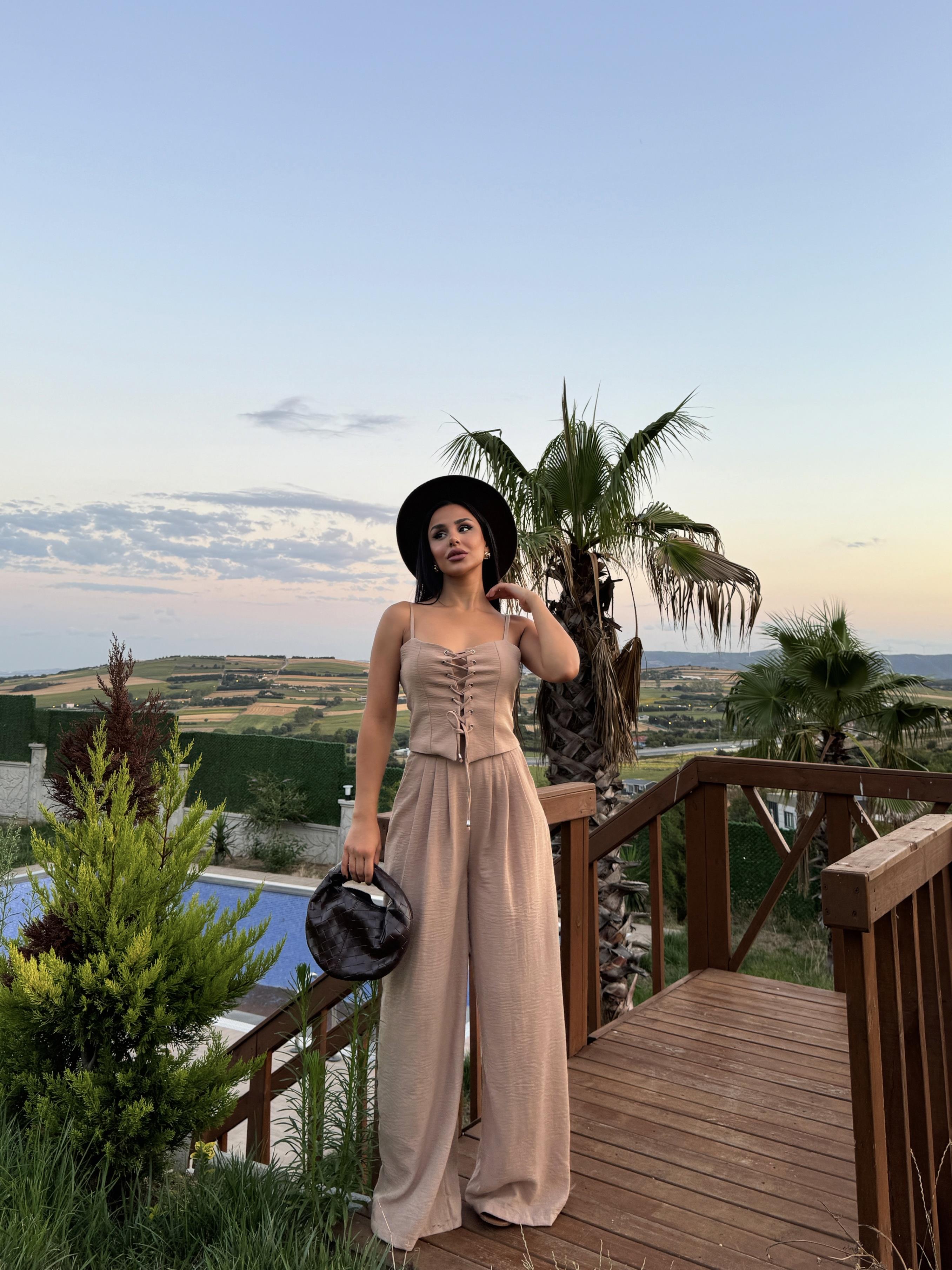 Mekenzi Crop Takım Sütlü Kahve · 5