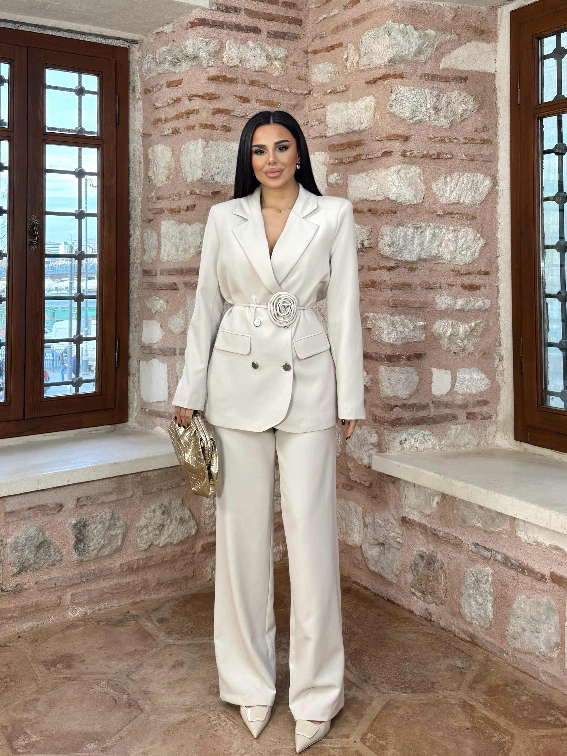 Roses Gül Kemerli Takım Taş