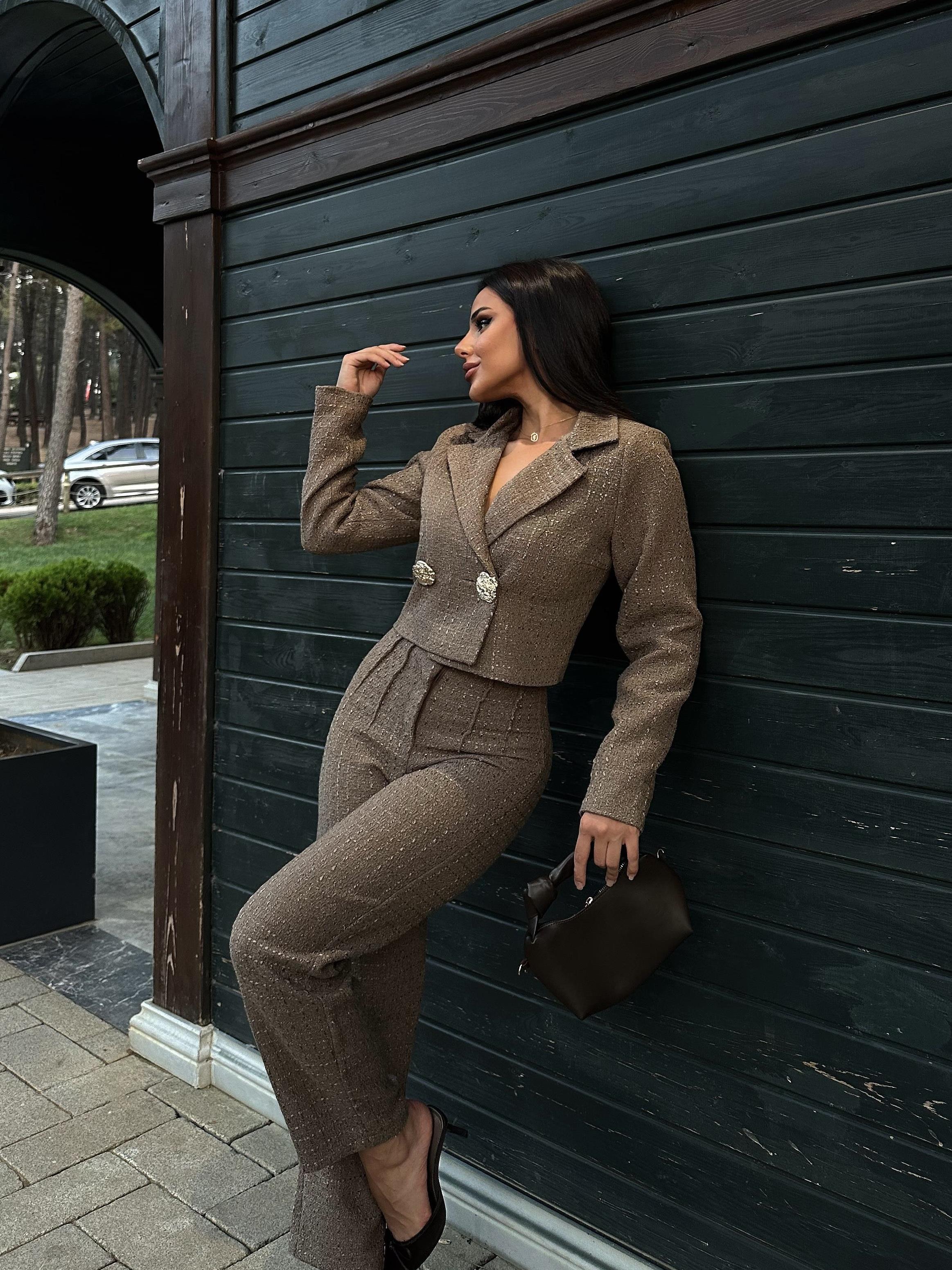 Tara Pantolonlu Takım Kahve · 5