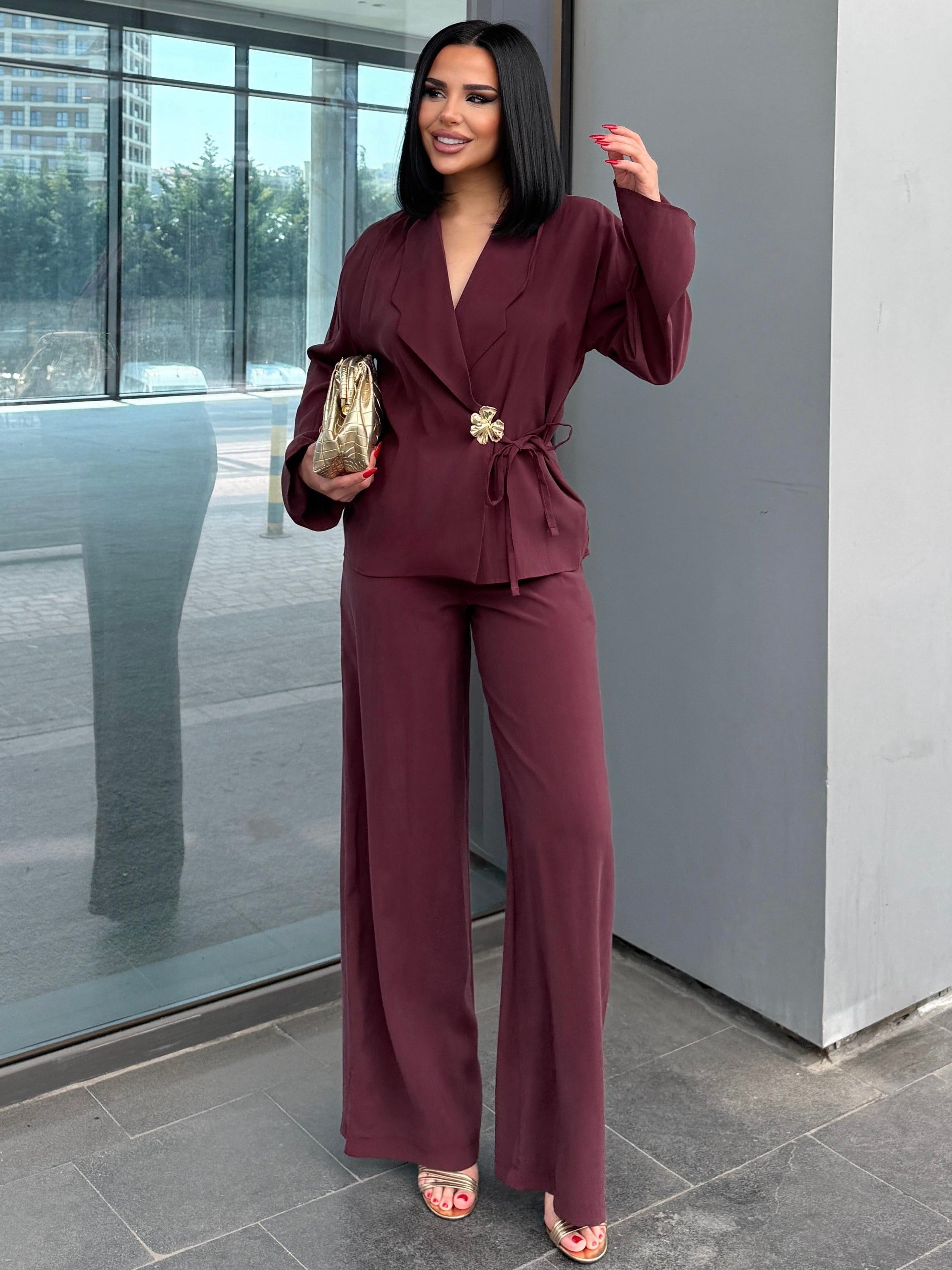 Tentra Gold Broş Detaylı Takım Bordo