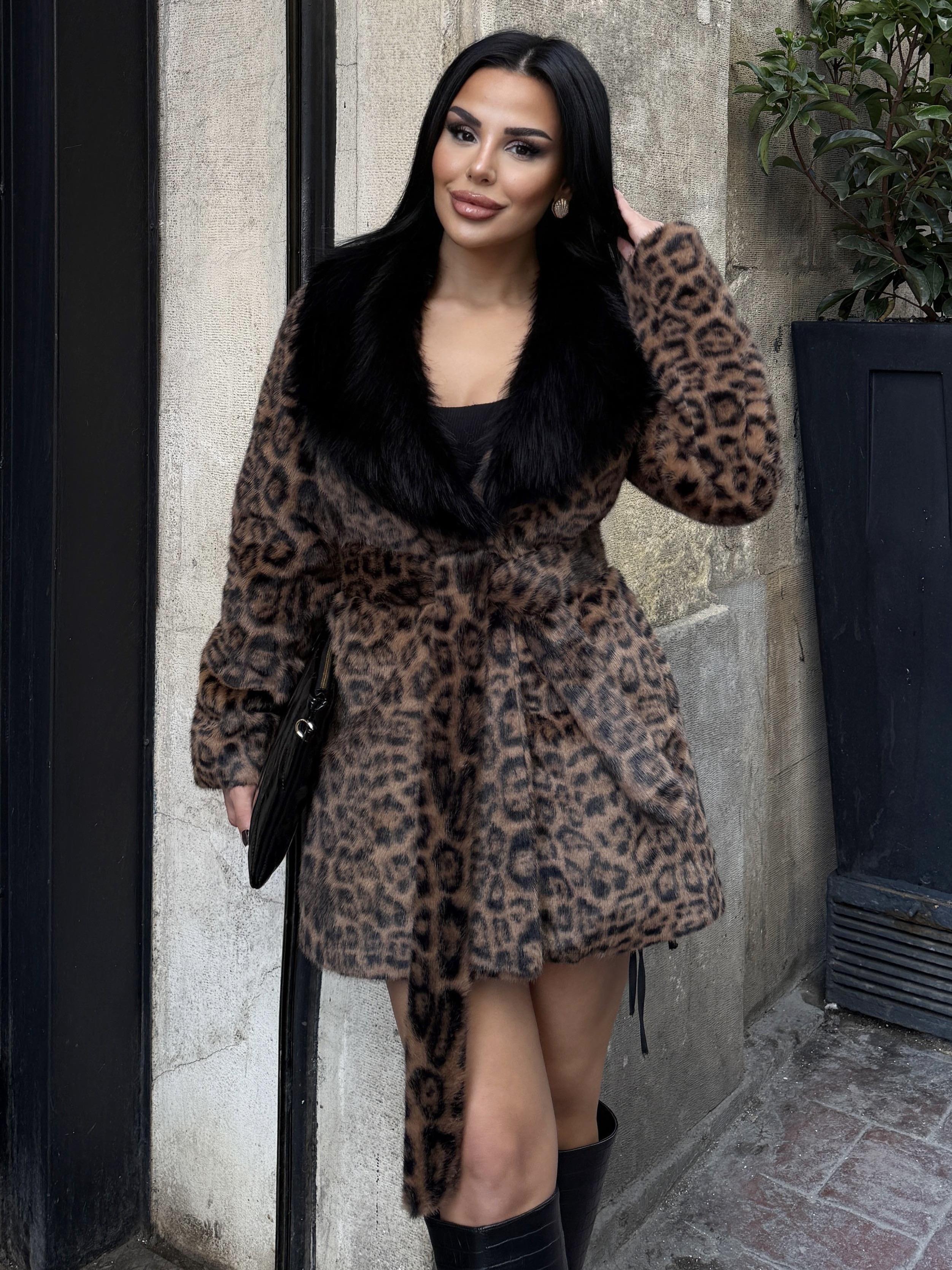 Texsa Kürk Yaka Detaylı Leopar Desen Kürk