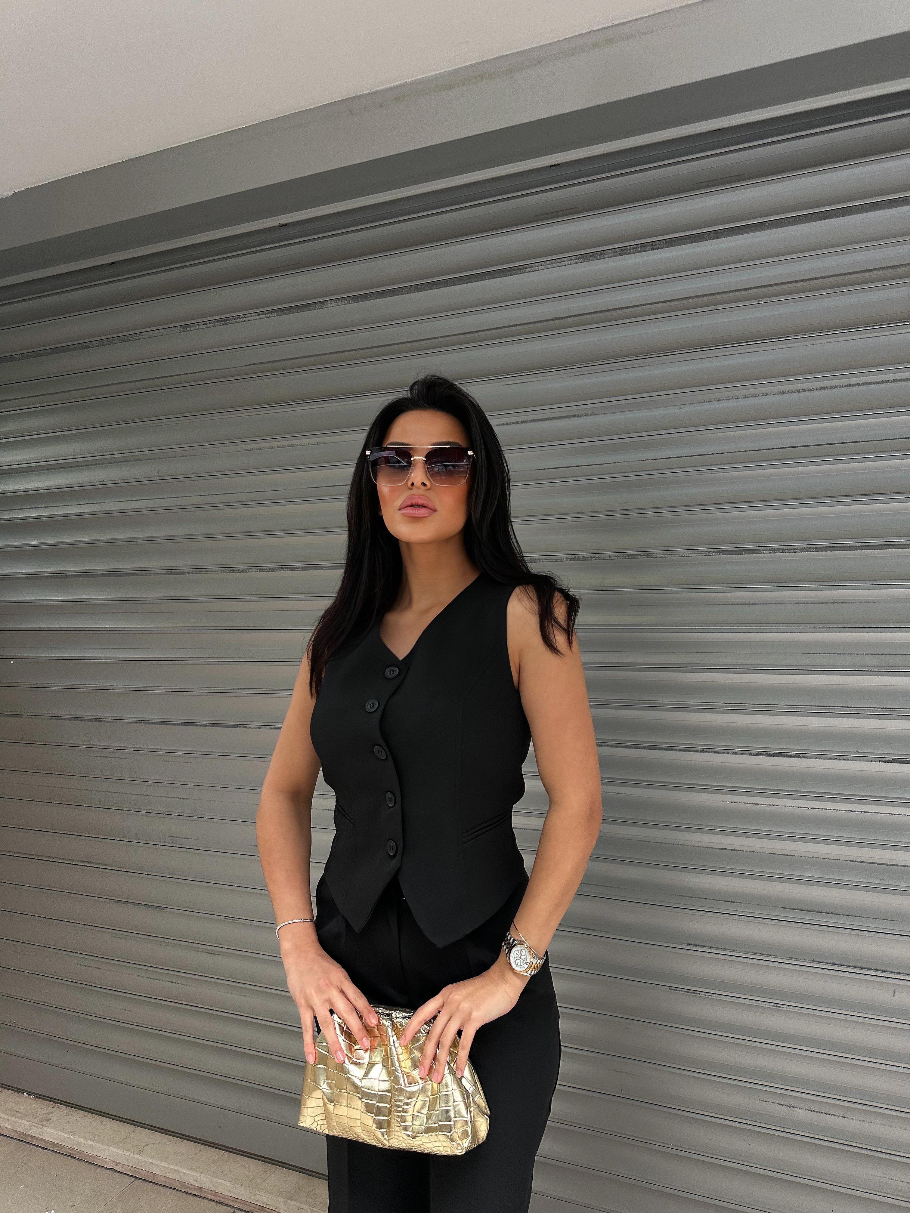 Zarina Kolsuz Yelek Siyah · 4