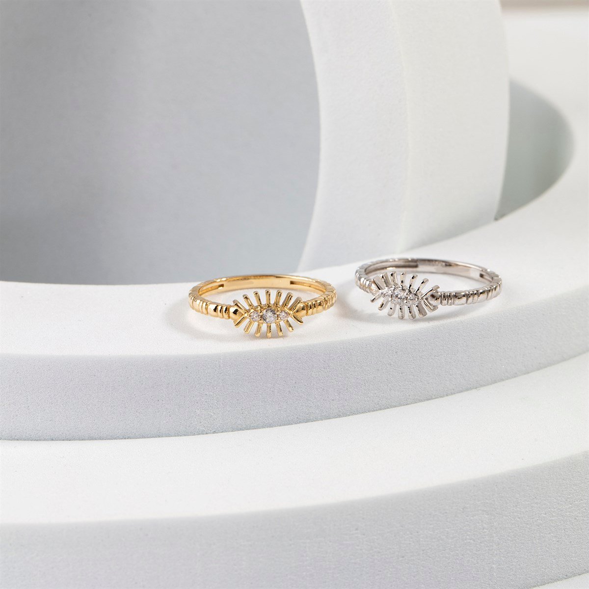 14 Ayar Altın Göz Çıtır Yüzük 