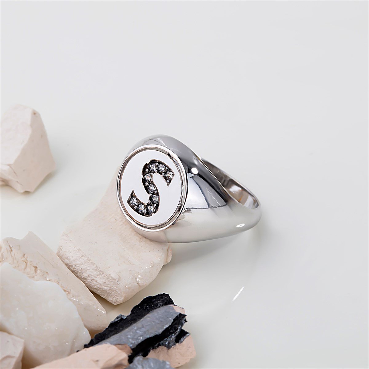 14 Ayar Altın Harf Yüzük 