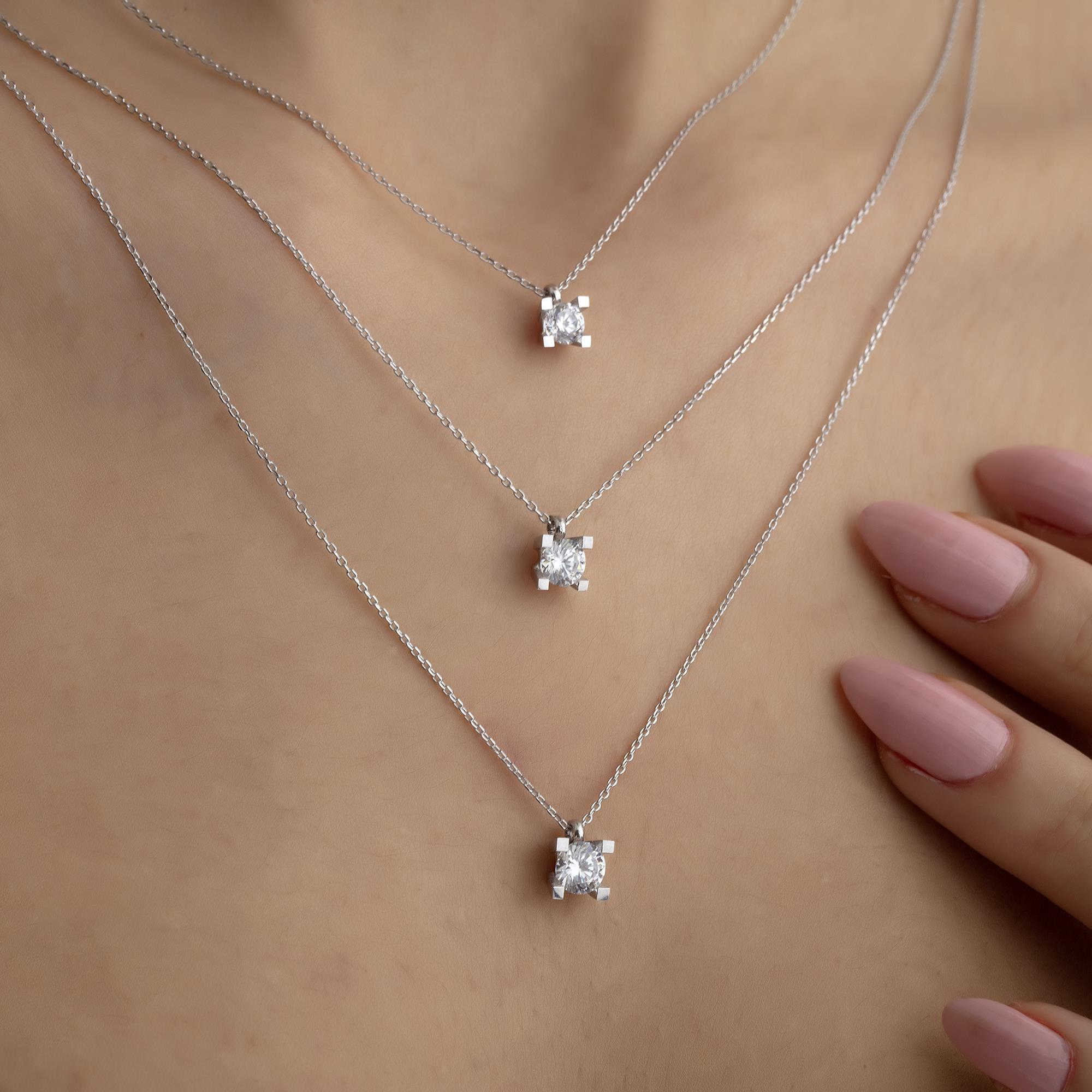 14 Ayar Altın Tek Taş Kolye