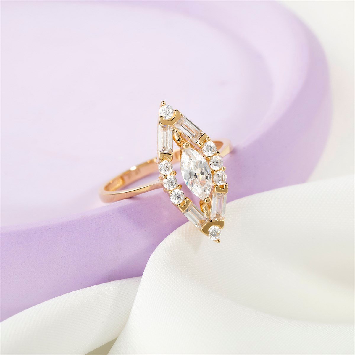 14 Ayar Altın Yüzük 