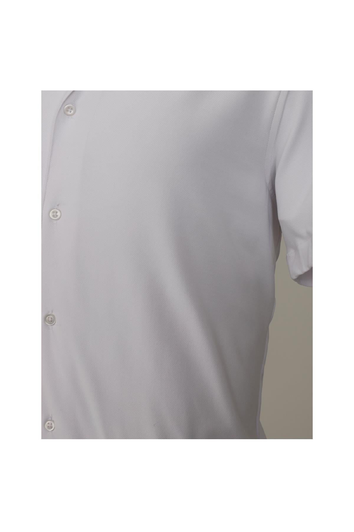 BEYAZ Comfort Fit Kısa Kol Gömlek