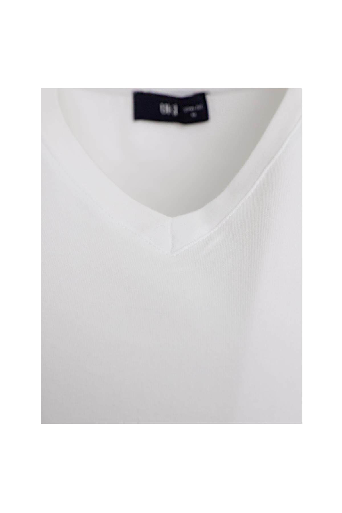 BEYAZ Comfort Fit V Yaka Basic T-Shirt