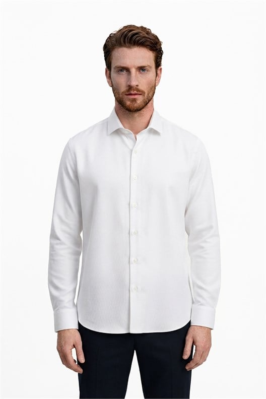 BEYAZ Comfort Fit Uzun Kol Gömlek