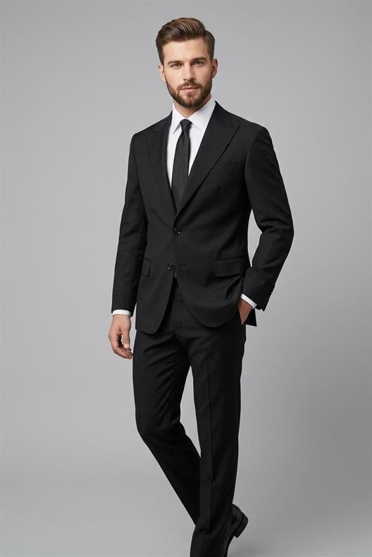 SİYAH Sivri Yaka Comfort Fit Klasik Takım Elbise