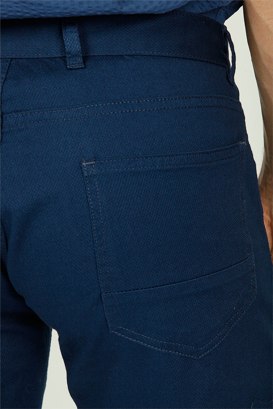 AÇIK LACİVERT Comfort Fit Bermuda Şort · 5