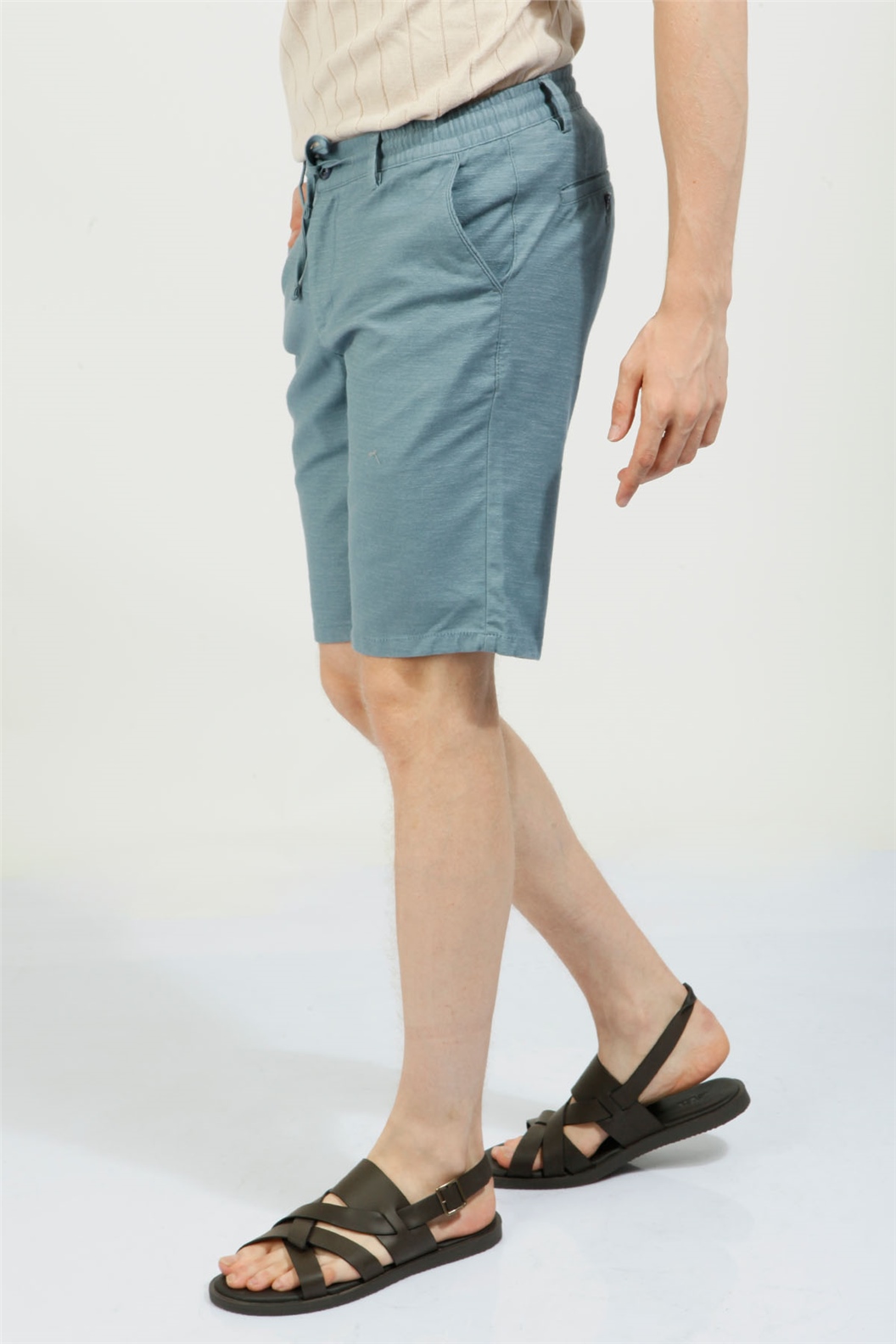 Mavi Slim Fit Bermuda Şort · 4