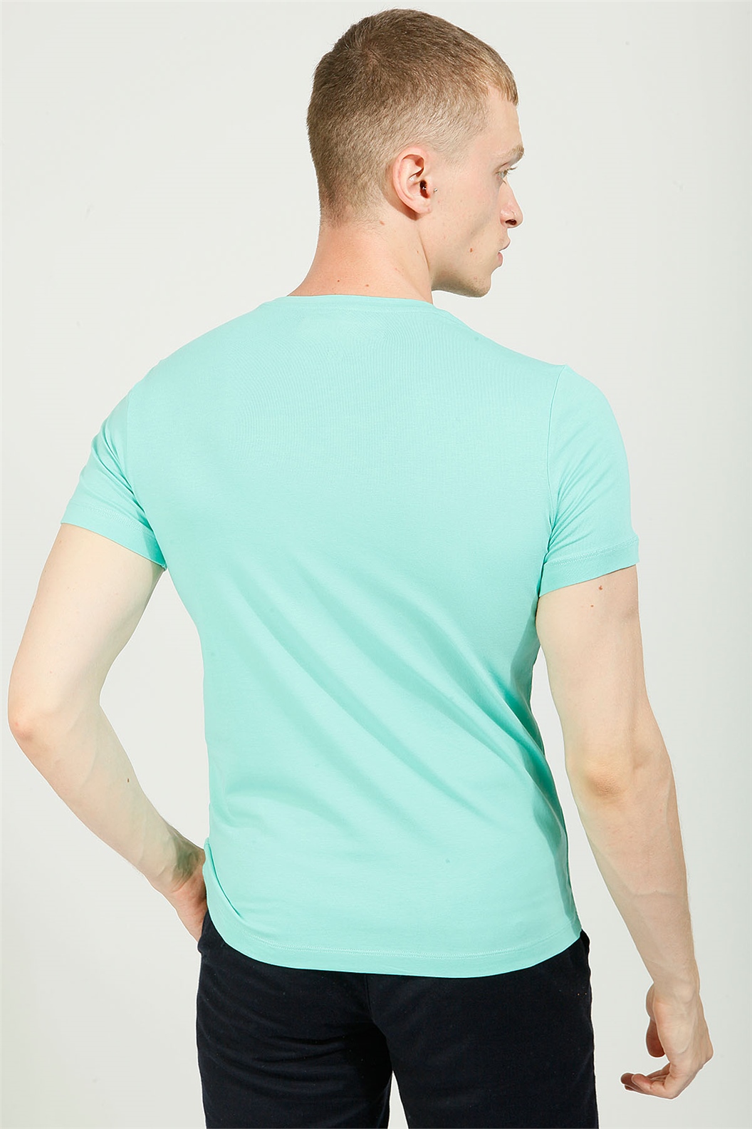 MİNT Comfort Fit Bisiklet Yaka Basic T-Shirt · 4