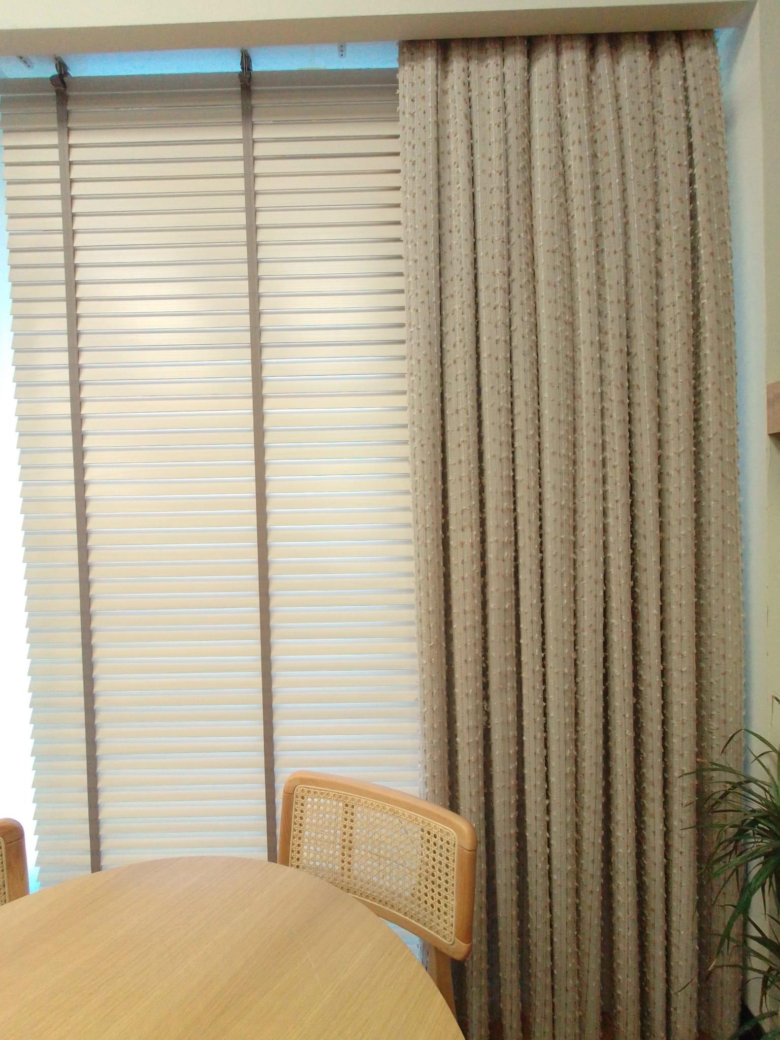 İthal Püskül Fon Perde