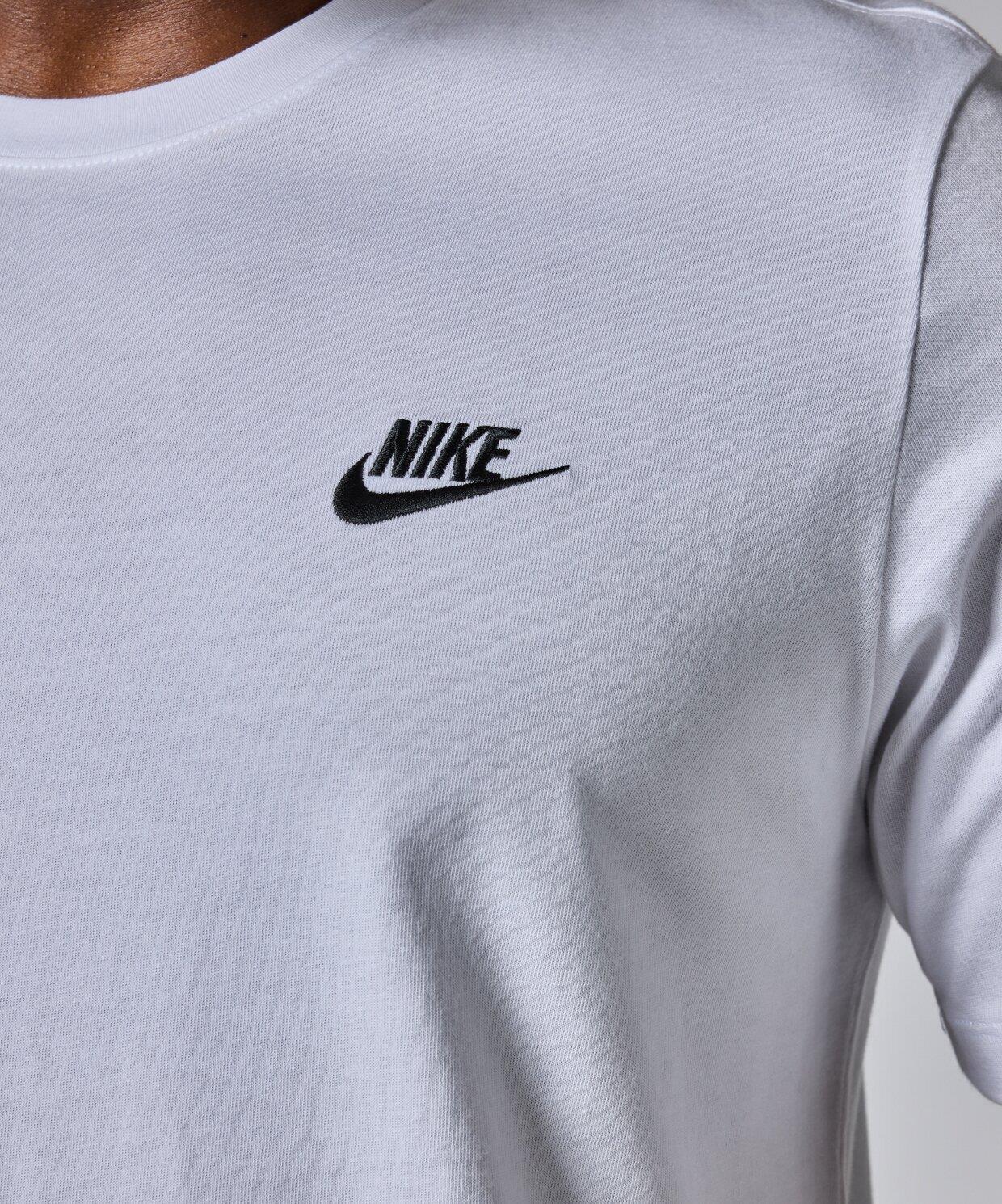 Nike Sportswear Club T-Shirt Beyaz