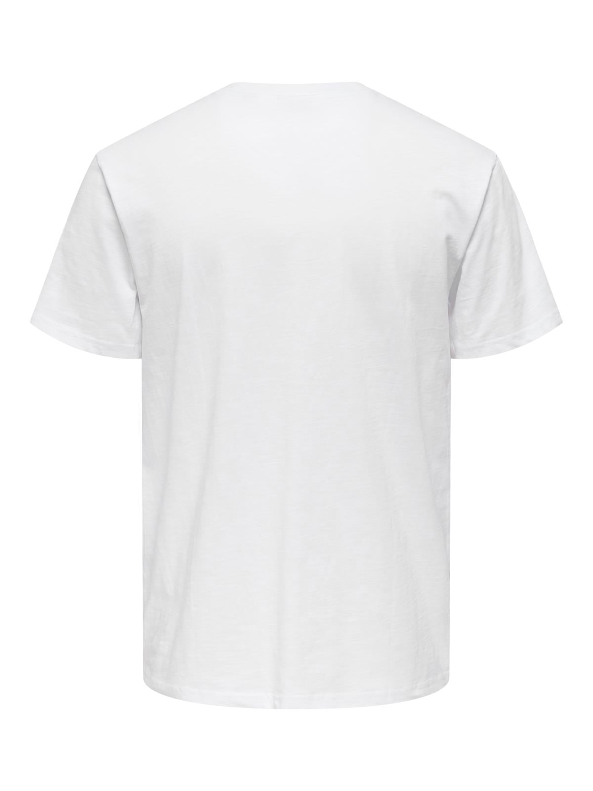 ONSPERRY LIFE REG LEAF SS POCKETTEE Bright White