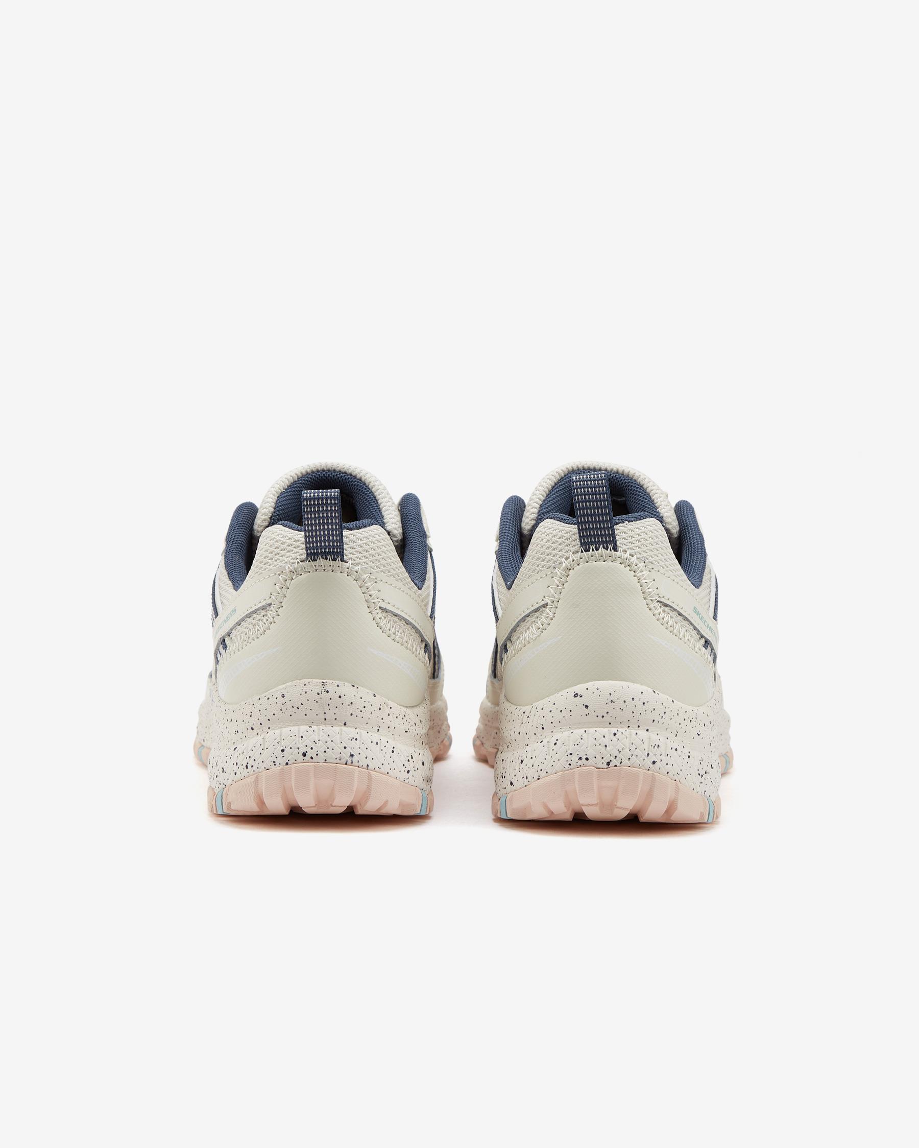 Skechers HILLCREST Beyaz