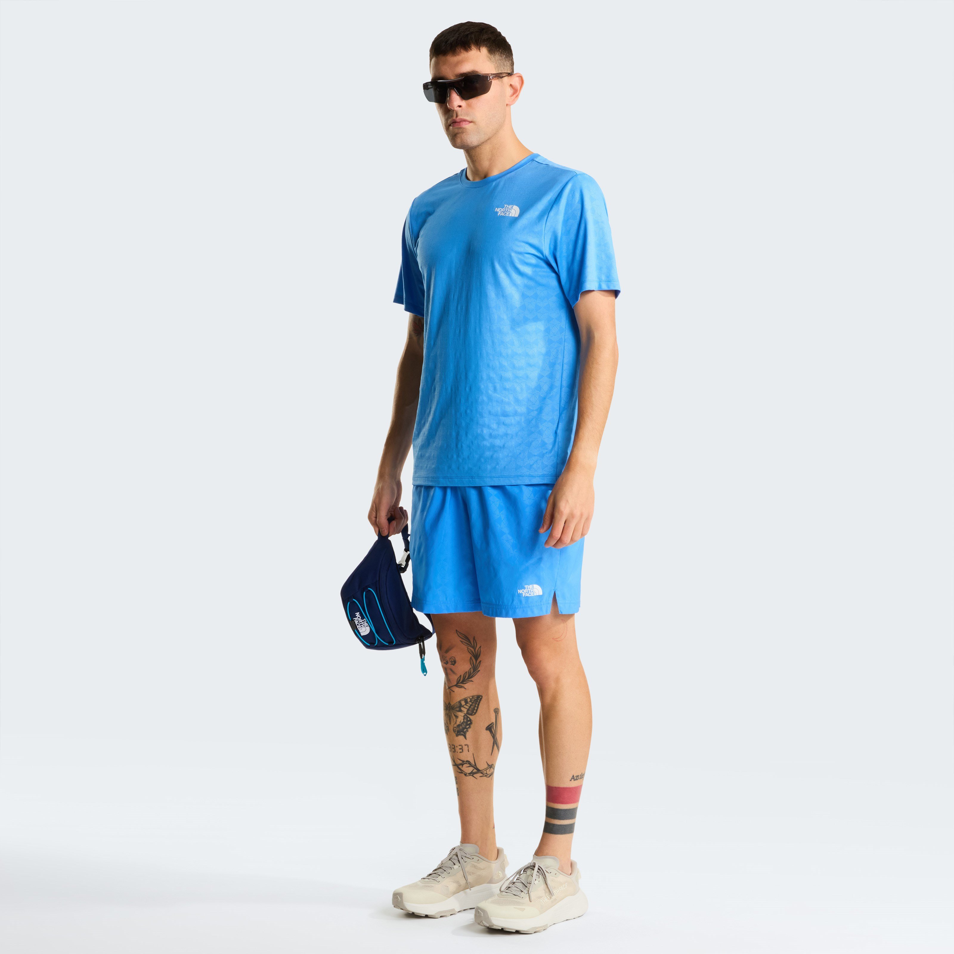 M 24/7 PENTADOME EMBOSSED REG SS TEE Blue