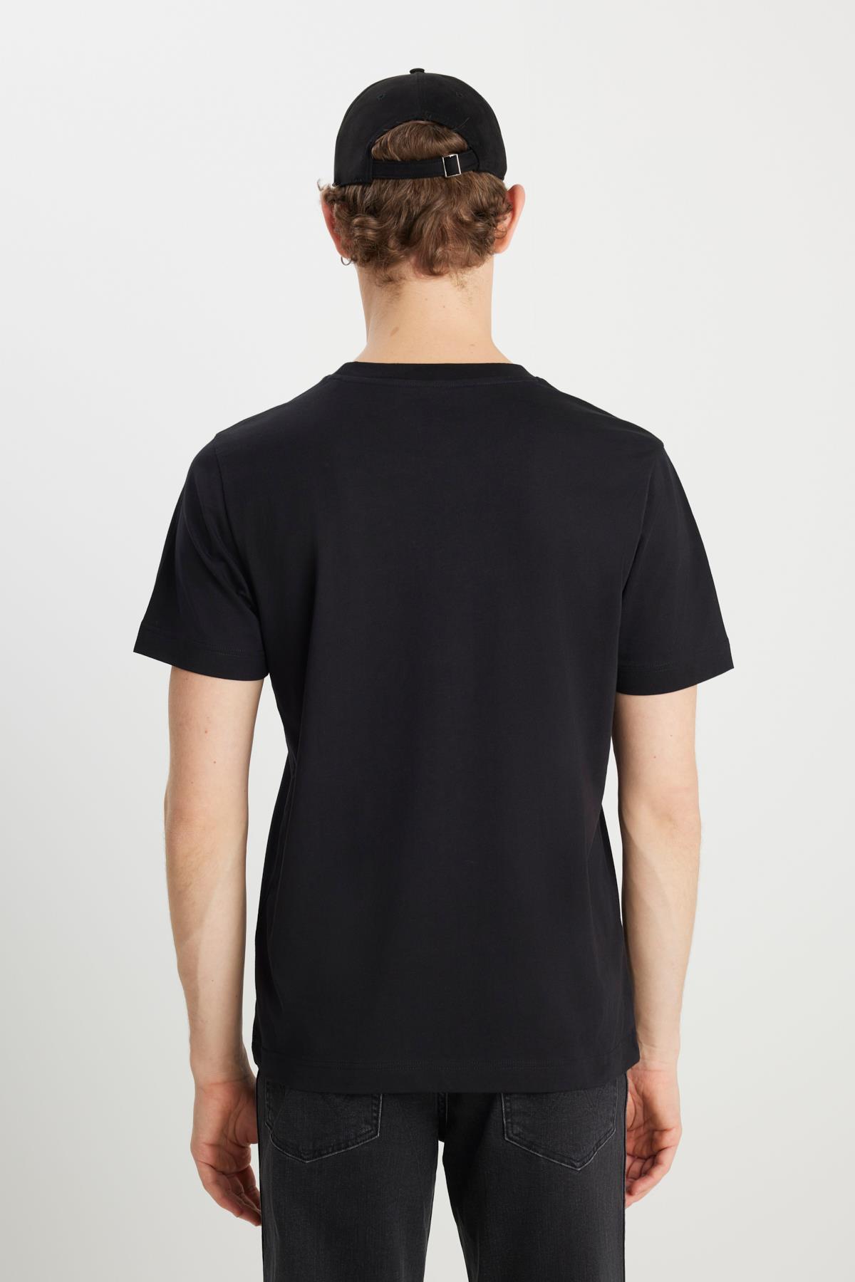 Regular Fit Small Logo T-shirt Siyah