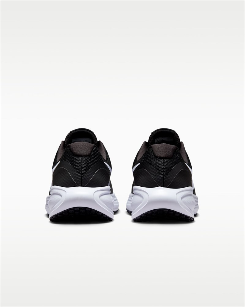 Nike Revolution 8 Black