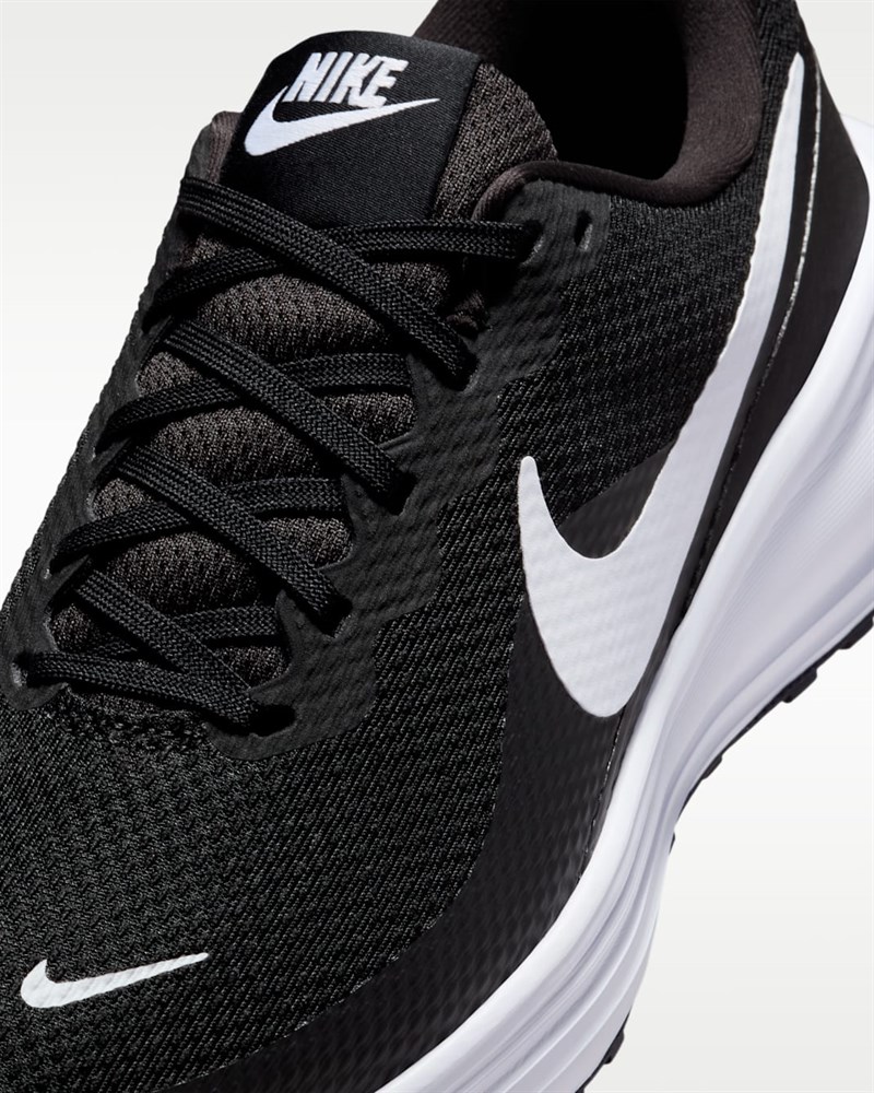 Nike Revolution 8 Black