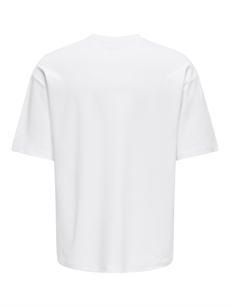 ONSCASPIAN AIRFLEX SS REG EMB TEE Bright White
