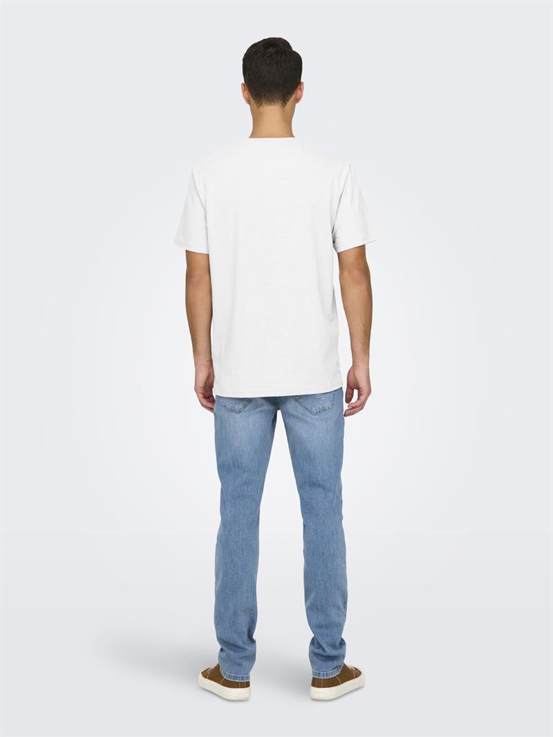 ONSPERRY LIFE REG LEAF SS POCKETTEE Bright White