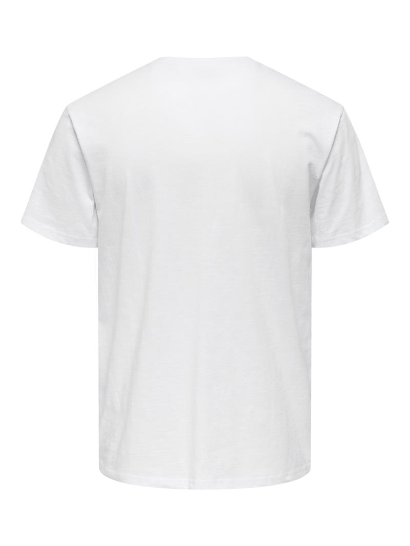 ONSPERRY LIFE REG LEAF SS POCKETTEE Bright White