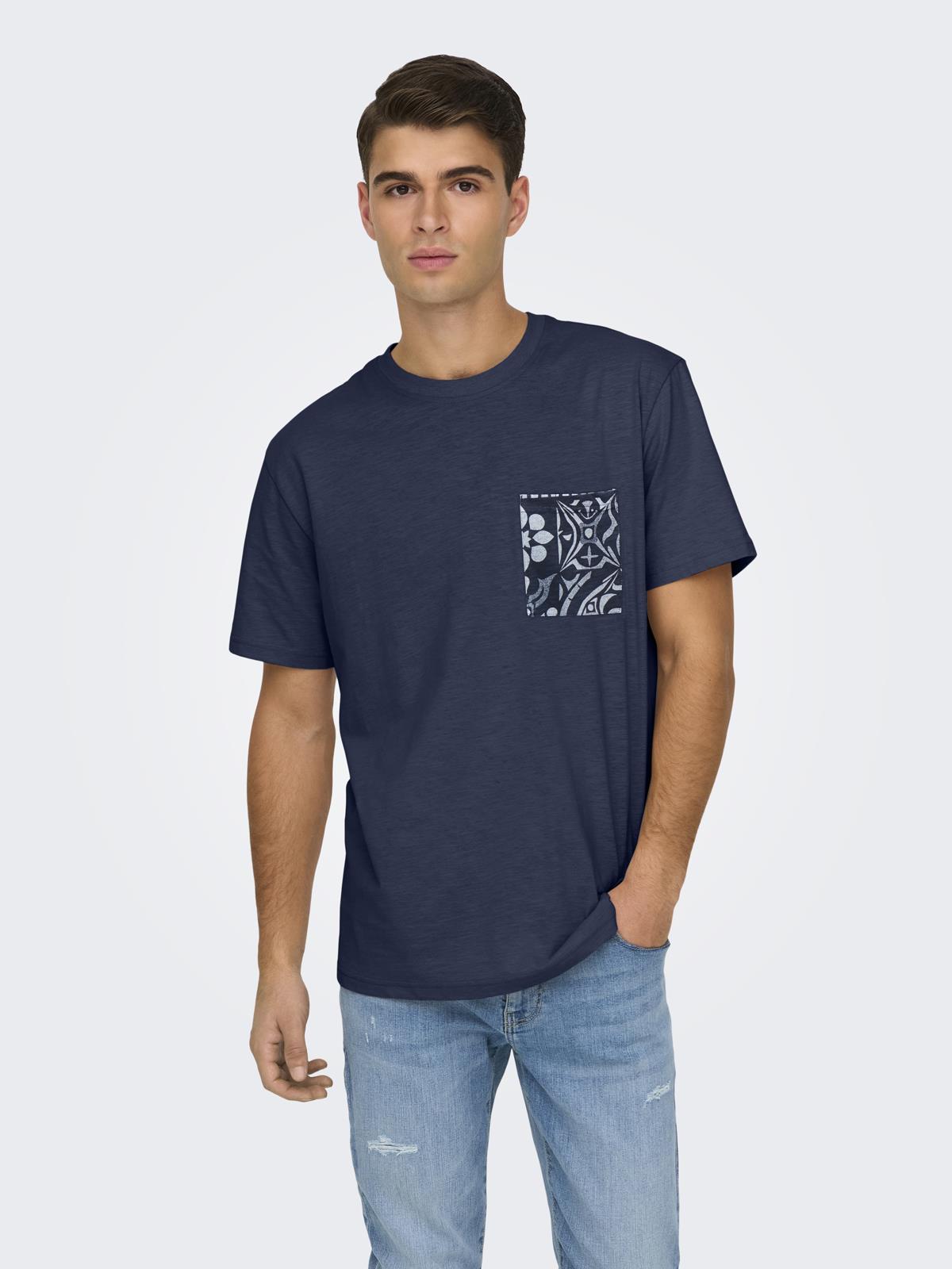 ONSPERRY LIFE REG LEAF SS POCKETTEE Blue Nights