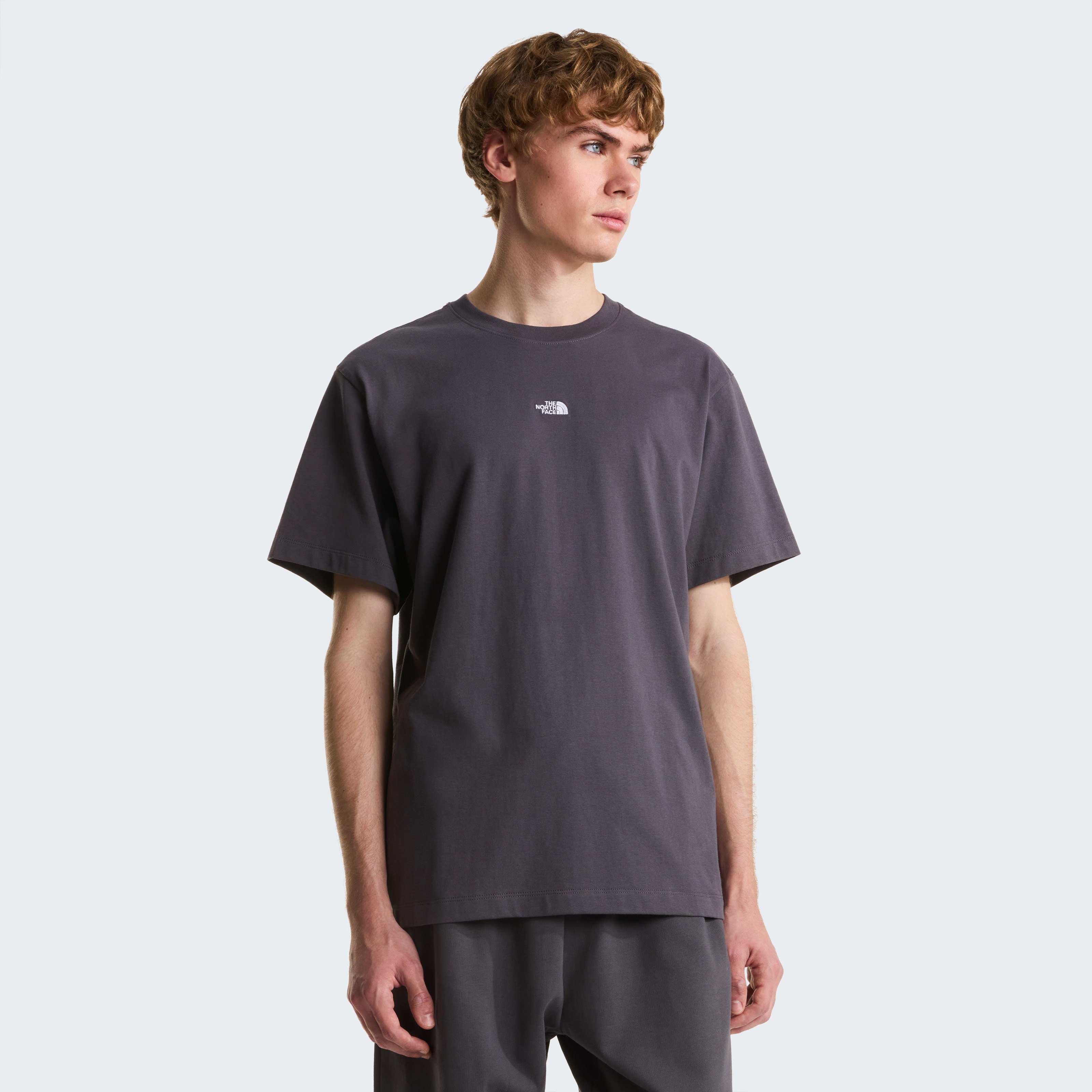 M ESSENTIAL CENTER LOGO RELAXED SHORT SL GREY