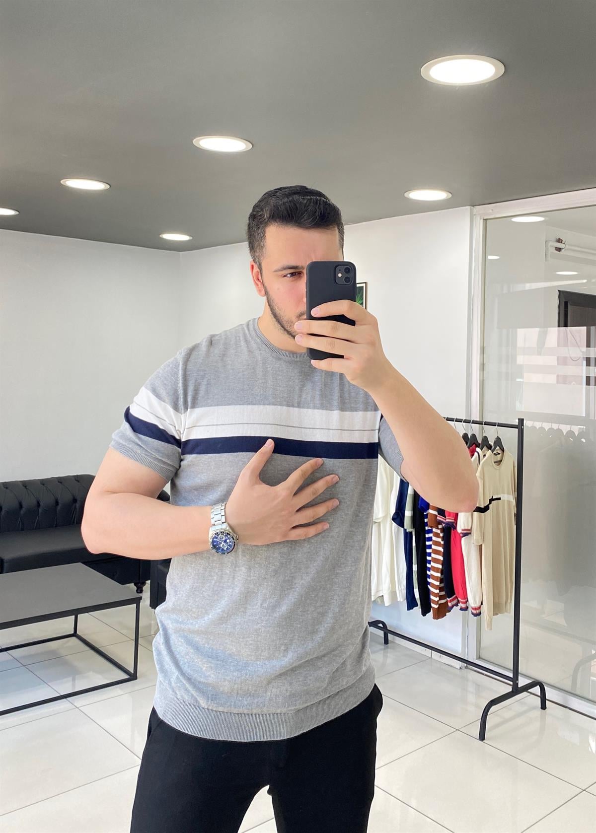 Gri Desenli Örme Triko Tişört