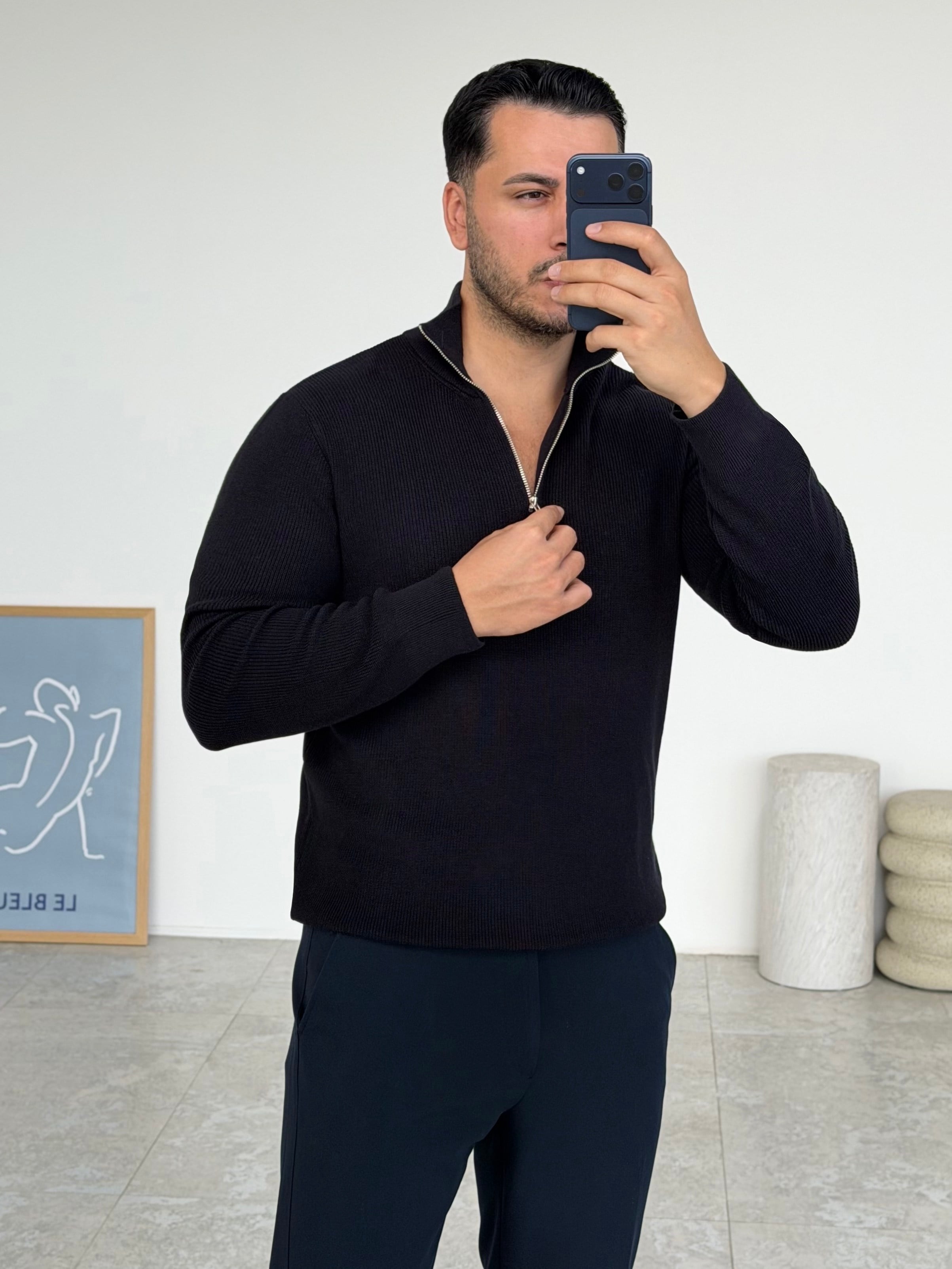 Modern Fit Dik Yaka Lacivert Kazak