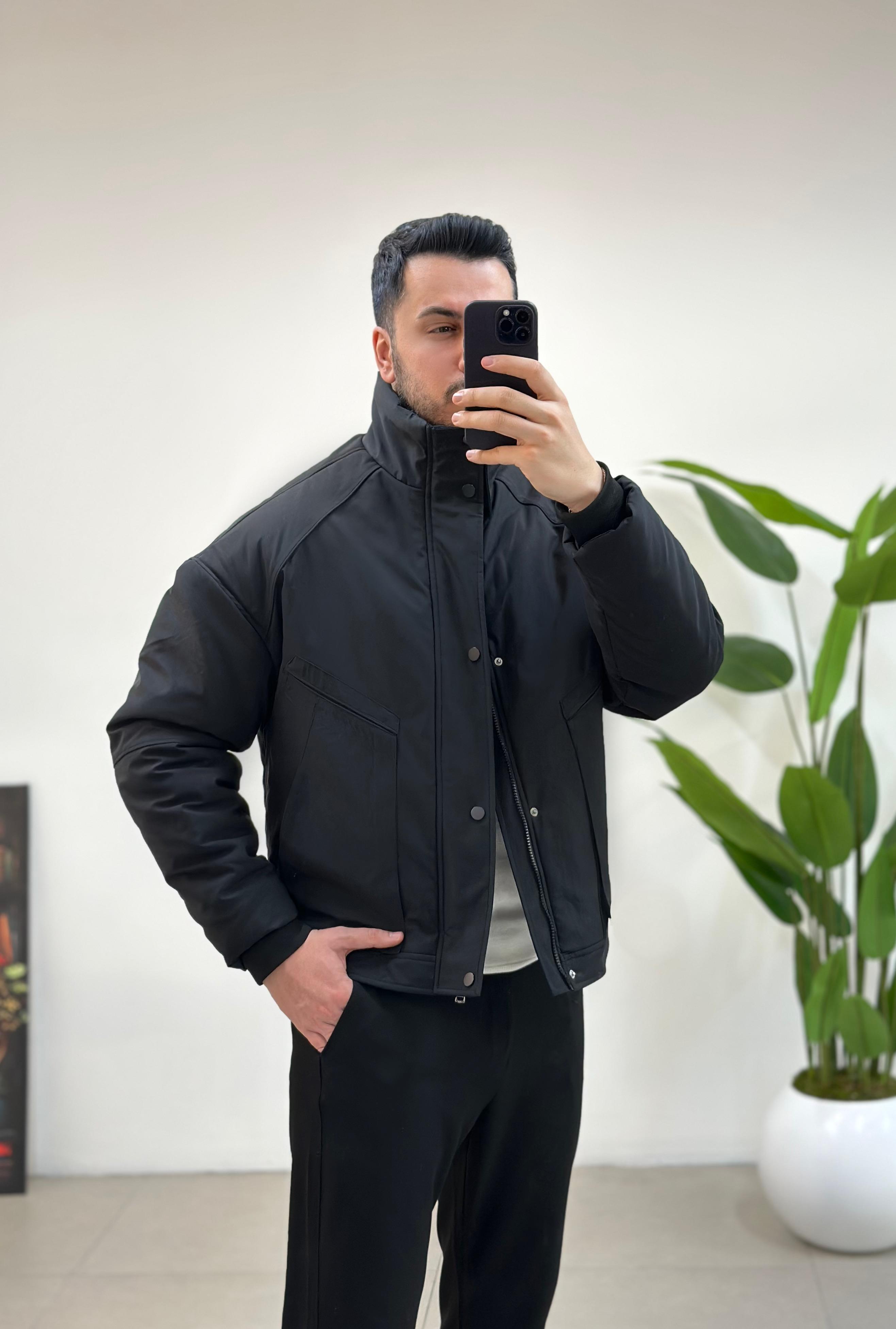 Oversize Siyah İçi Kapitoneli Mont