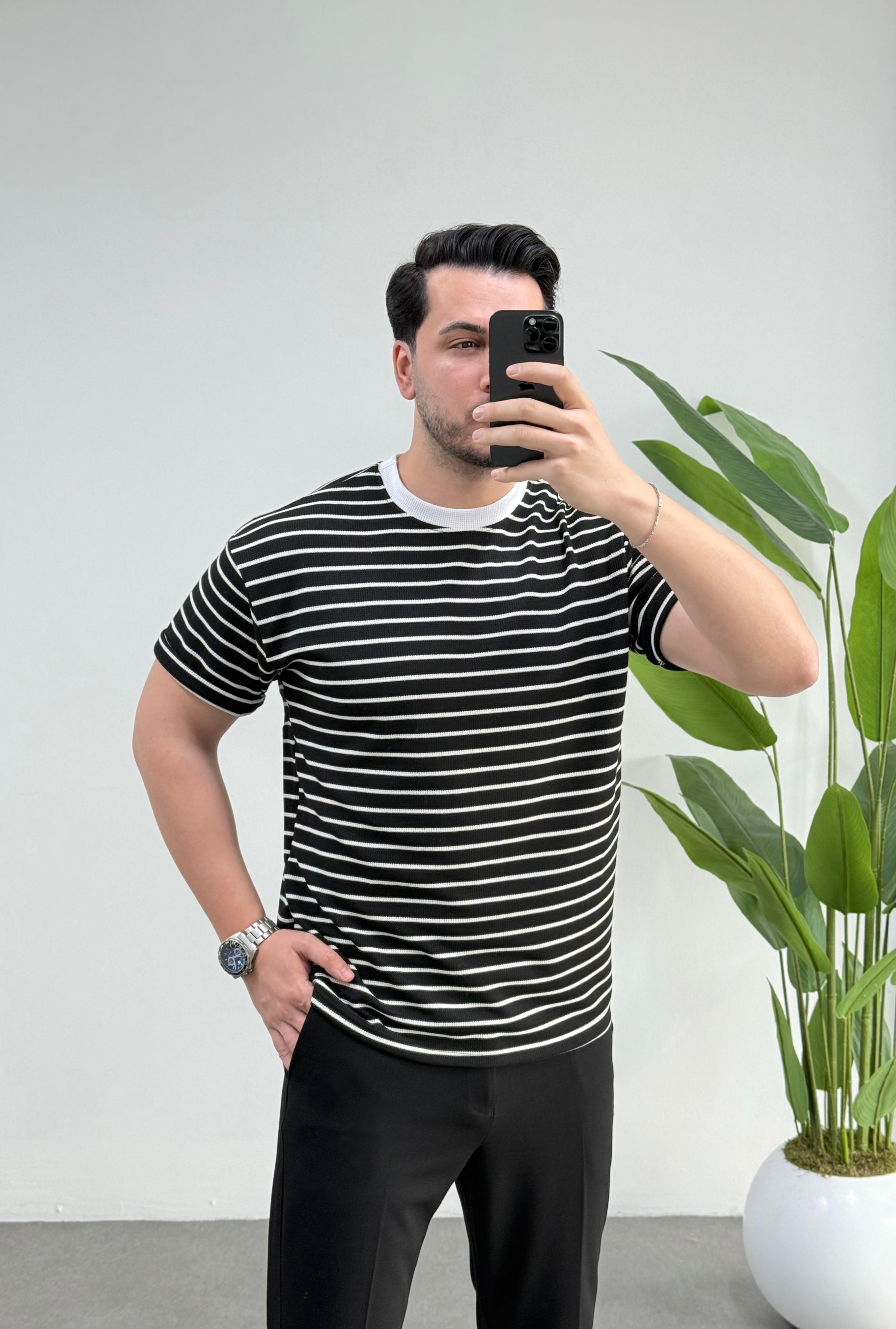 Passionis Siyah Çizgili Örme Tişört 