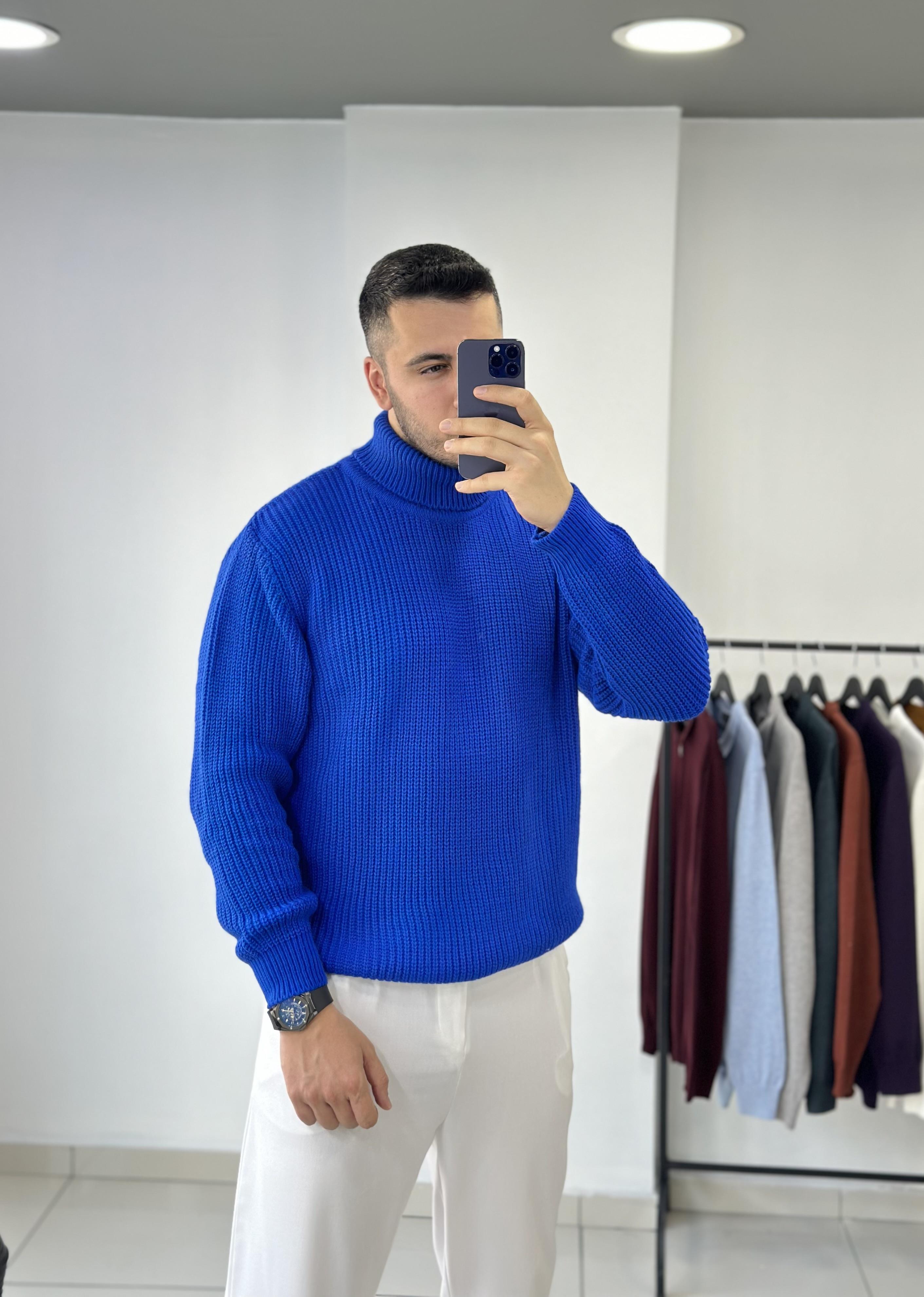 Saks Boğazlı Oversize Triko Kazak