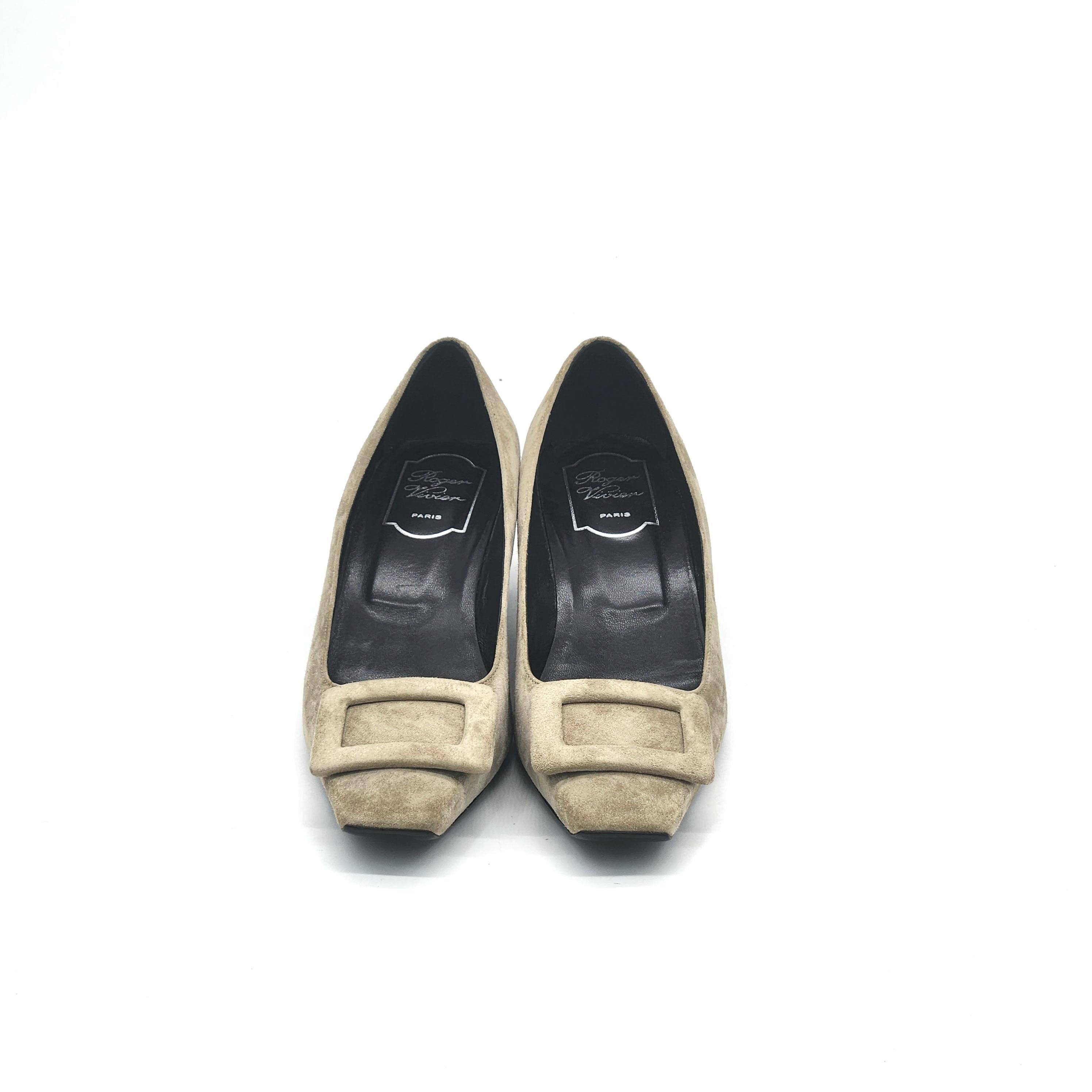 Roger Vivier Belle Vivier Beige Suede Buckle Pumps 38 Fiyat