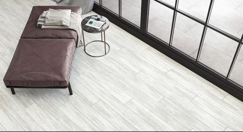 Agt Parke Mınorı Armonıa Slım V Groove Bavıera Wood 08x159x1380 Mm Ac04