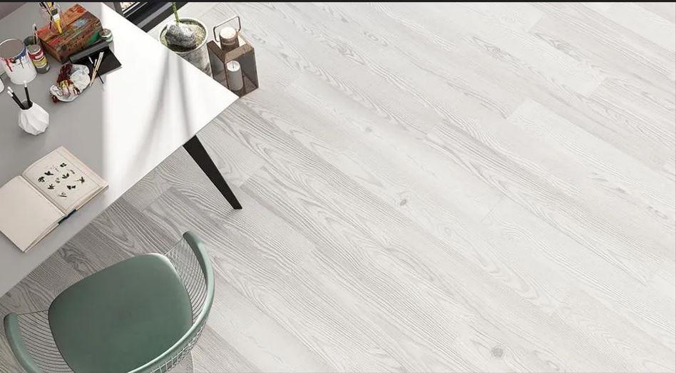 Agt Parke Bella Serısı Lılyum Tımberland Desenlı 08x193x1200 Mm Ac03 120028016