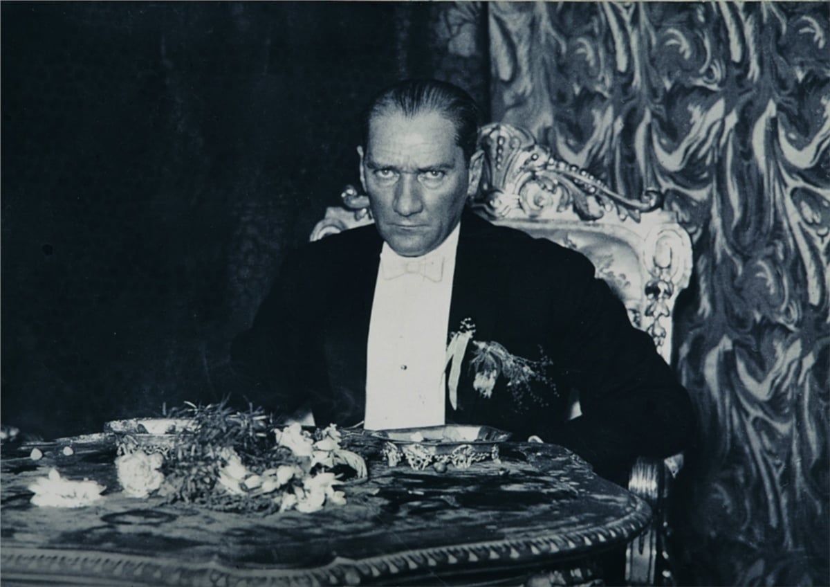 Atatürk Duvar KağıtlarıAtatürk Duvar Kağıdı