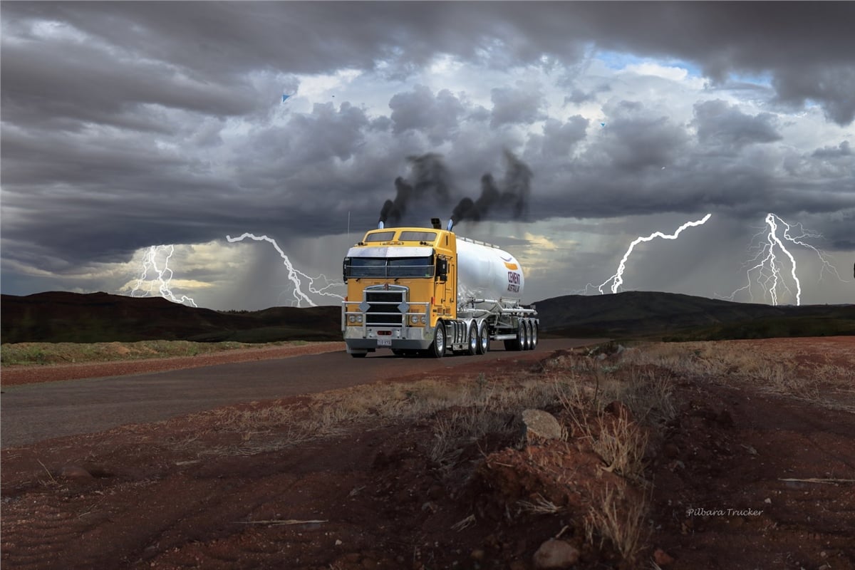 Tır  Duvar KağıtlarıTır Duvar Kağıdı